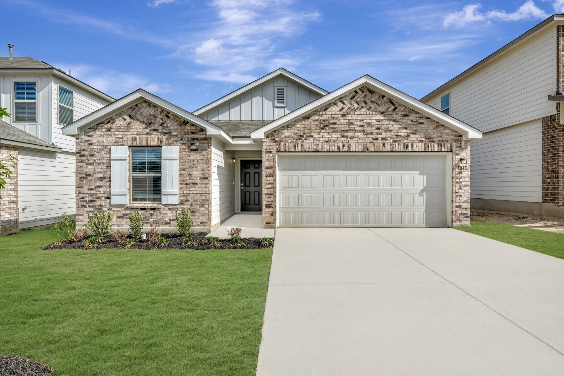 Front Exterior:Front Exterior