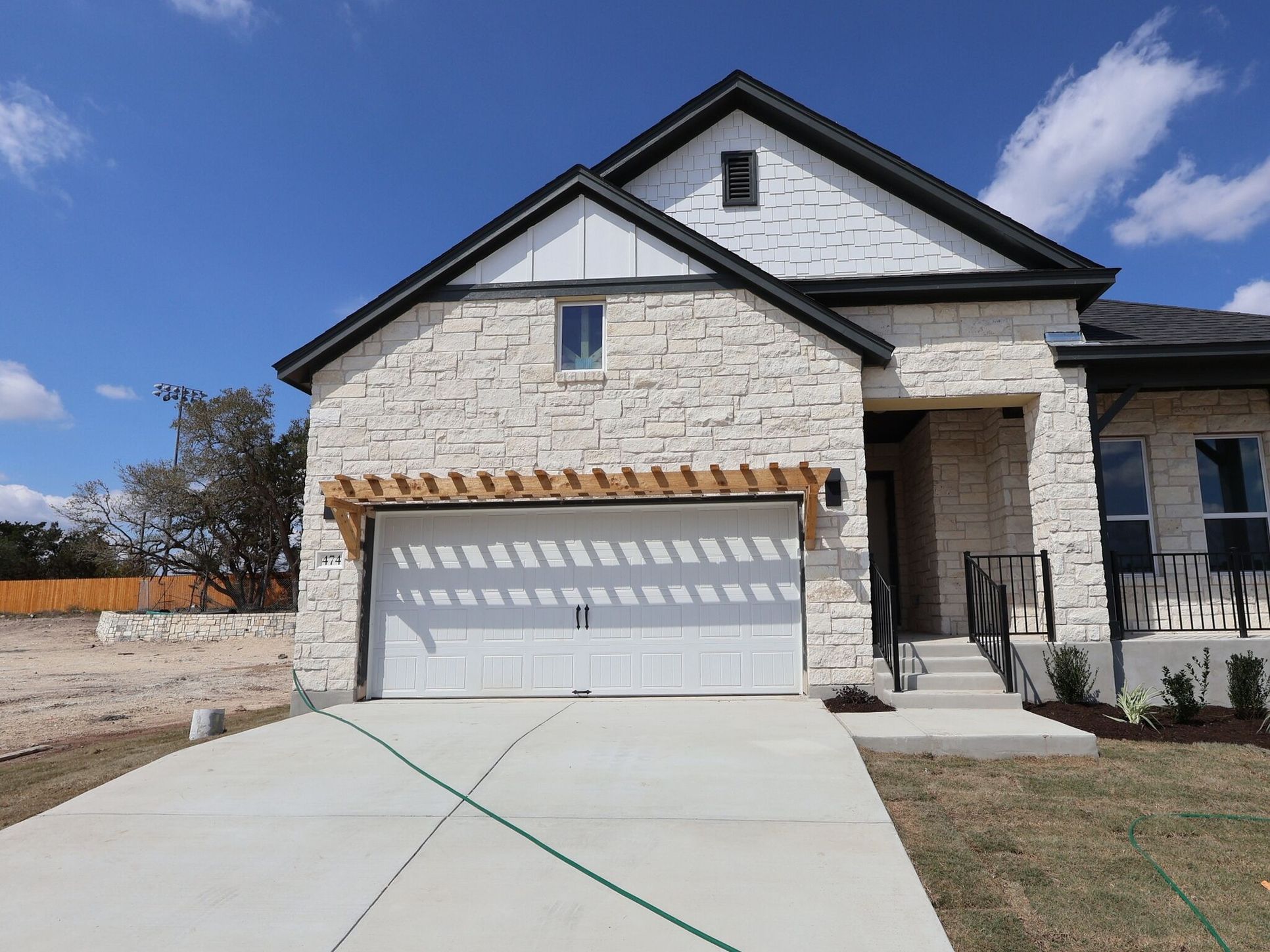 Front Exterior:Front Exterior