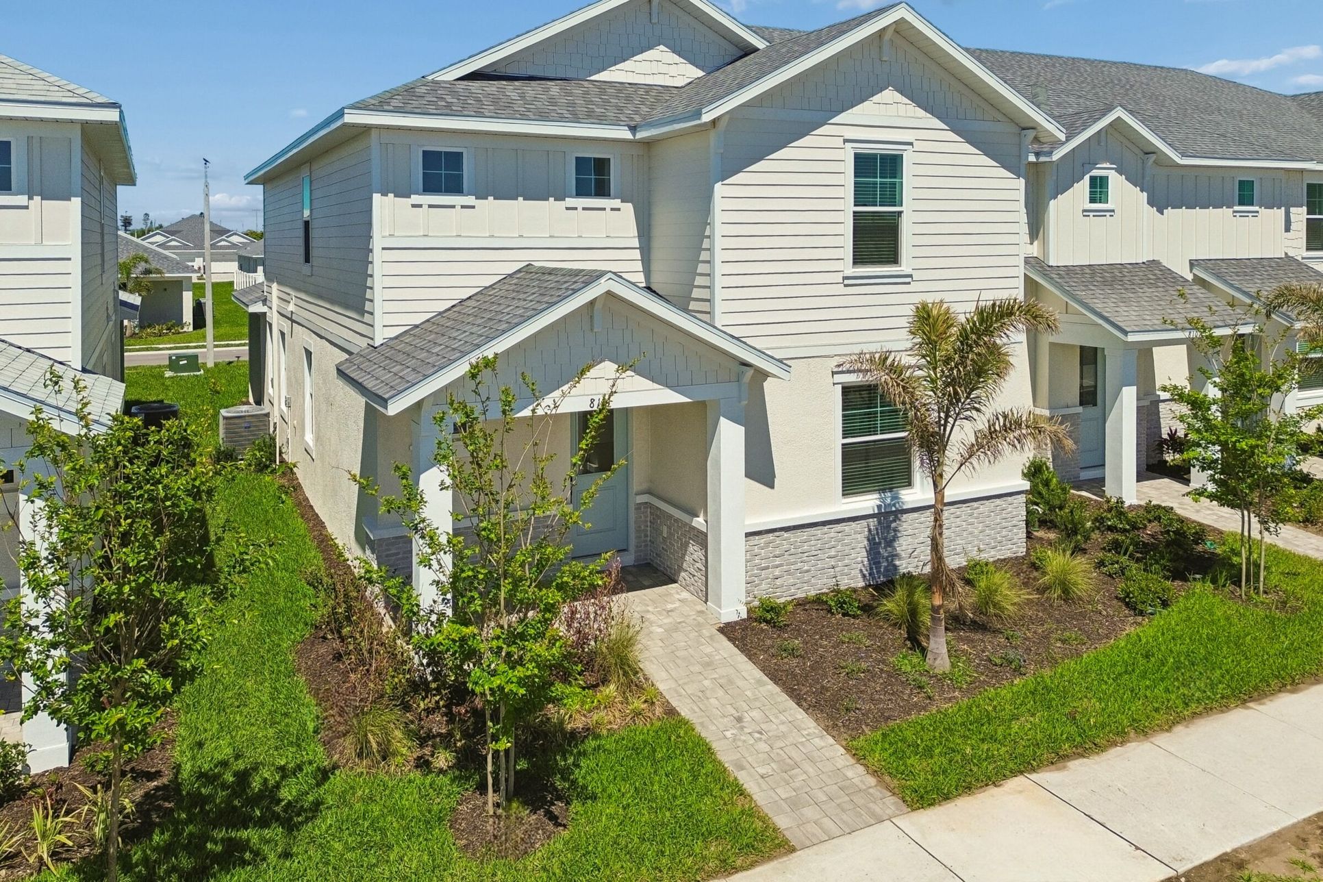 Front exterior:Front exterior