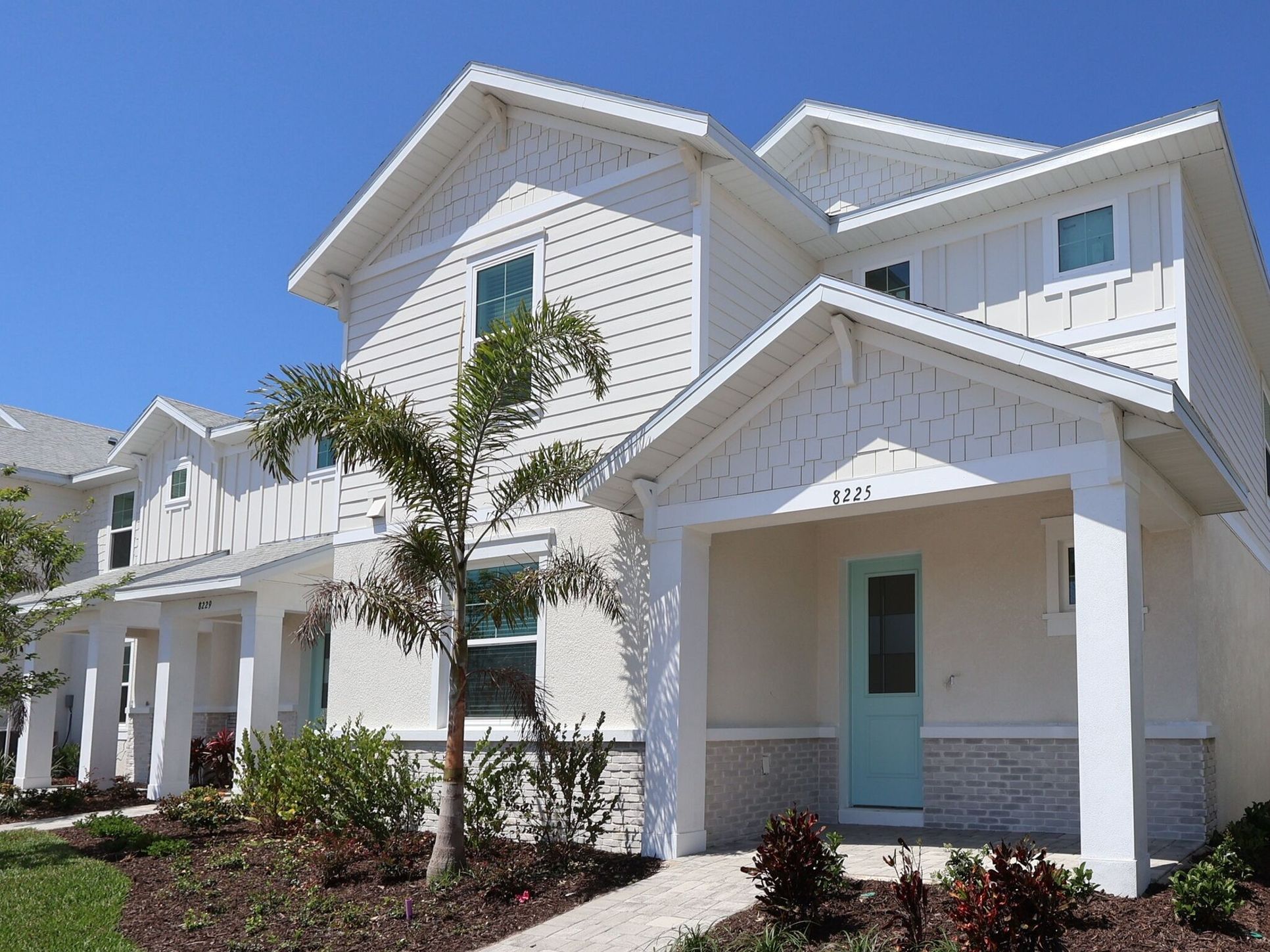 Front exterior:Front exterior