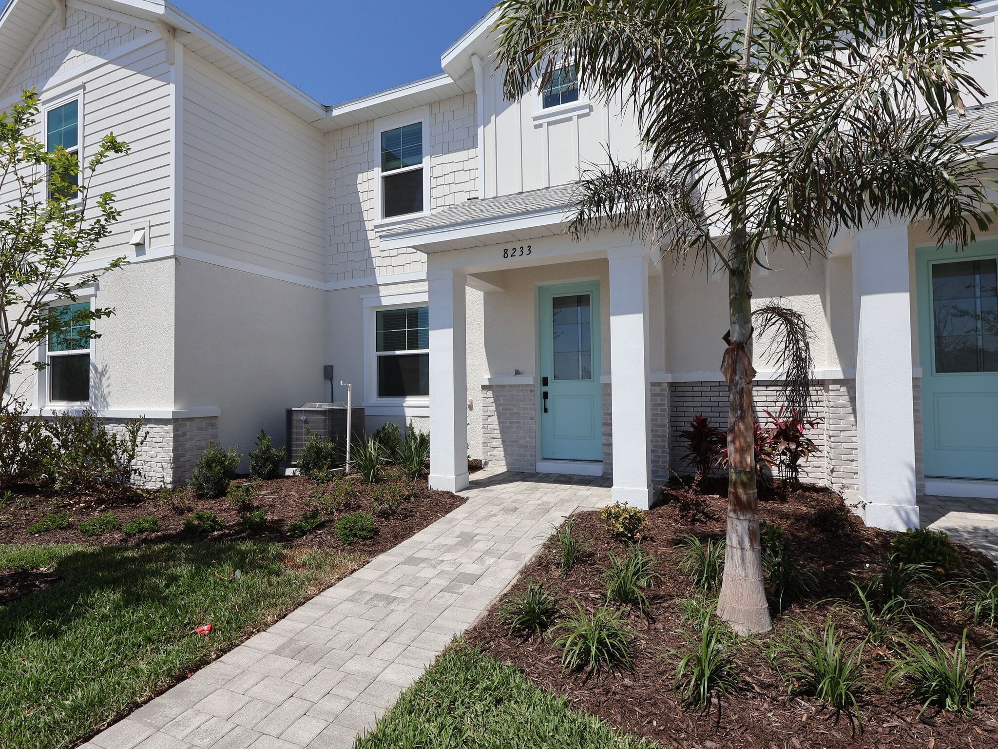 Front exterior:Front exterior