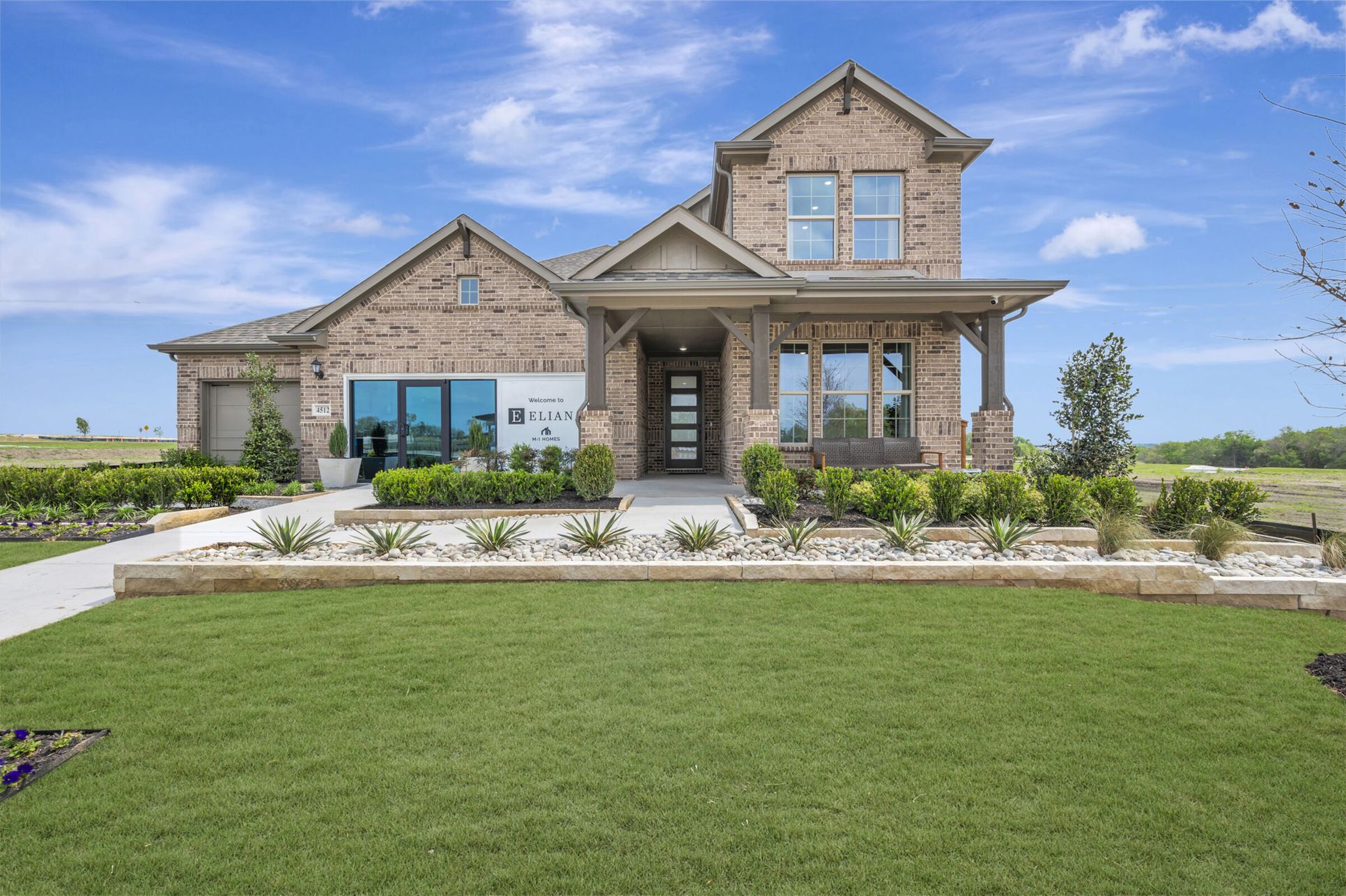 Front Exterior:Front Exterior