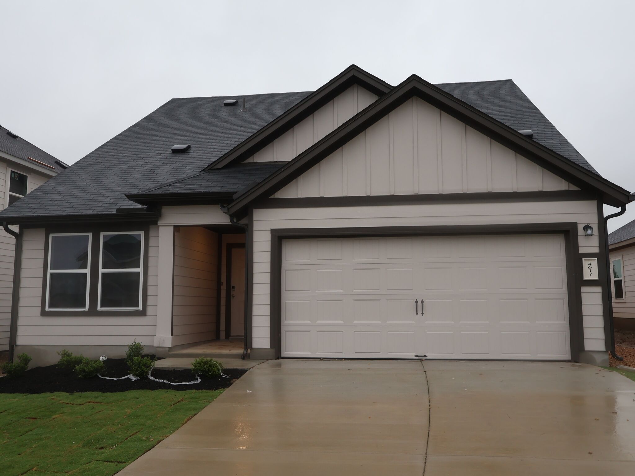 Front Exterior:Front Exterior