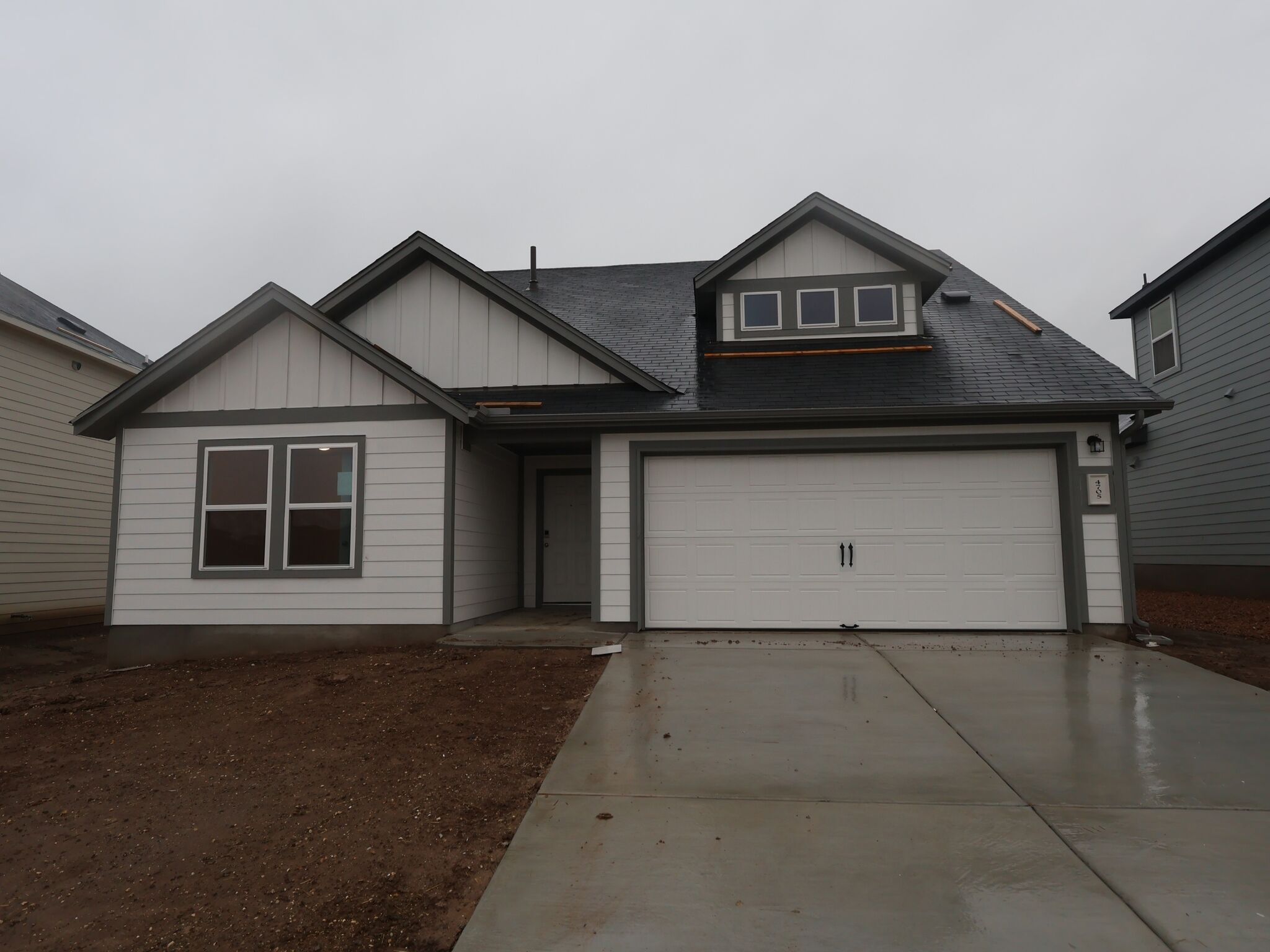 Front Exterior:Front Exterior