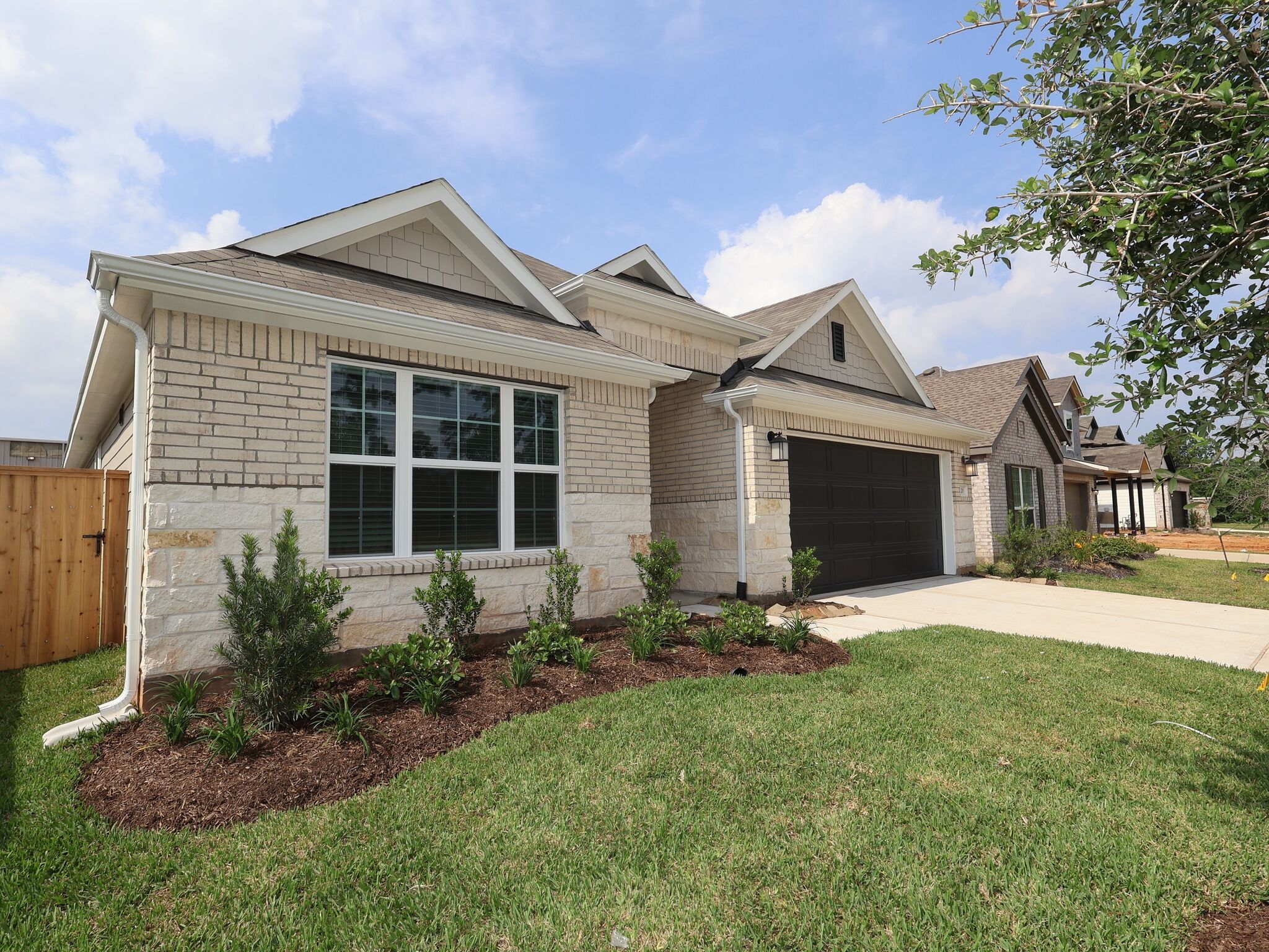 Front Exterior:Front Exterior
