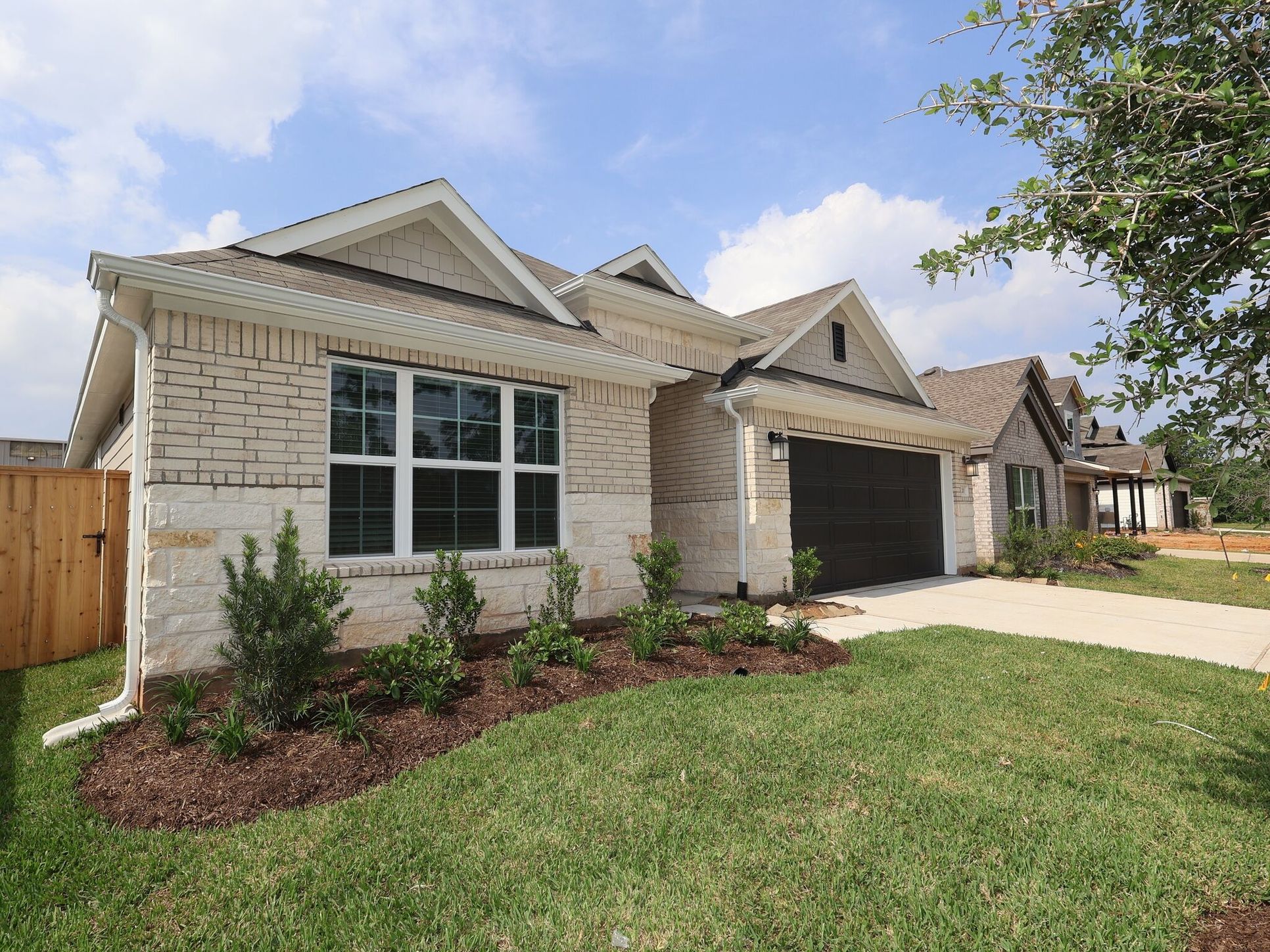 Front Exterior:Front Exterior
