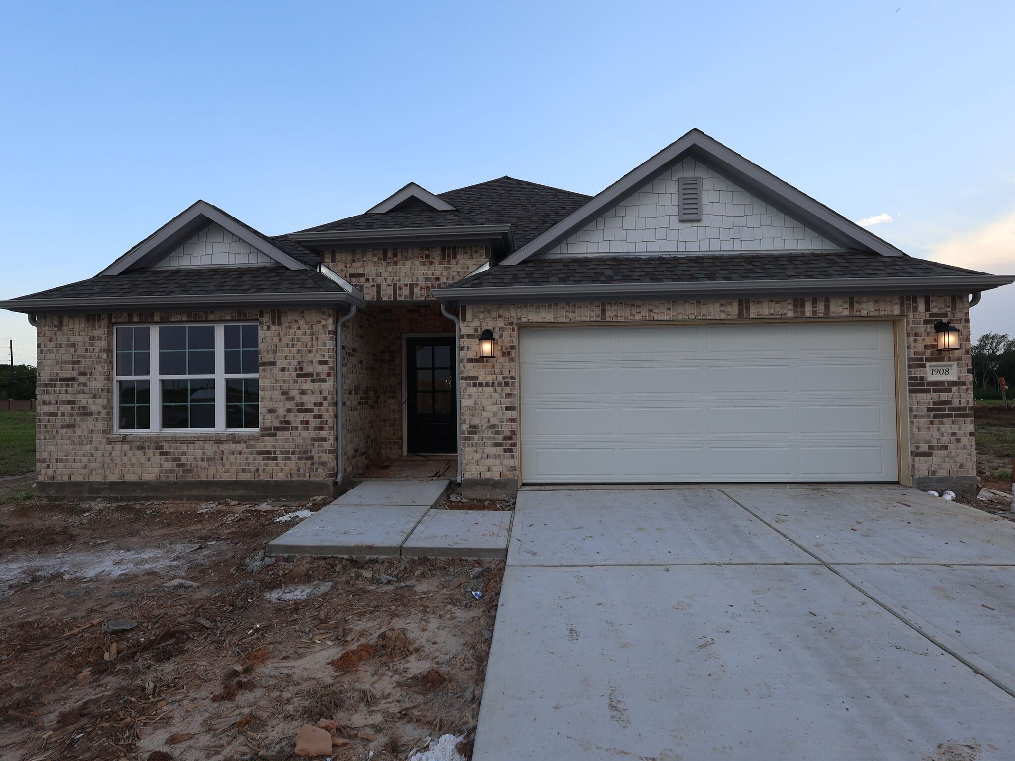 Front Exterior:Front Exterior