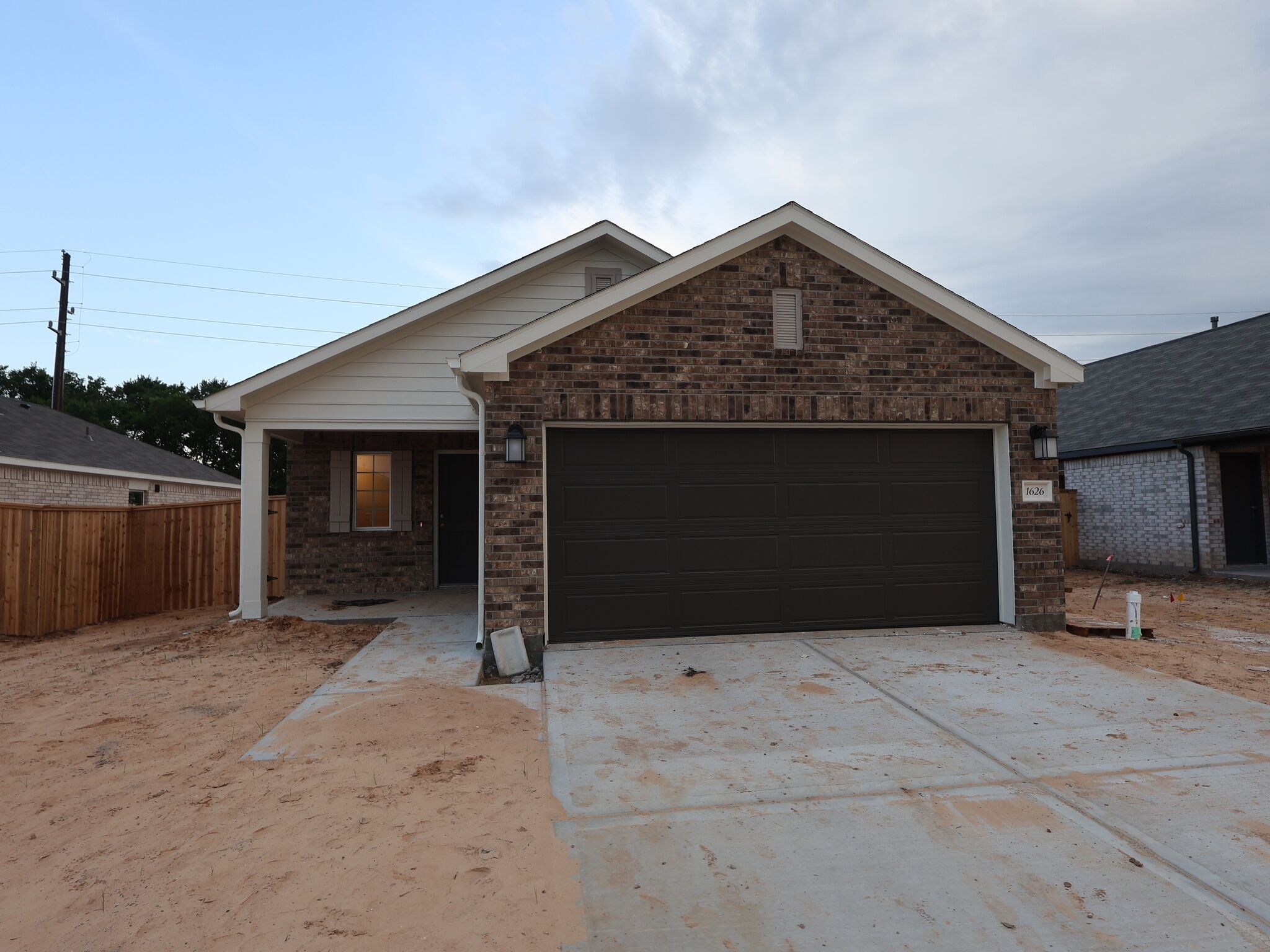 Front Exterior:Front Exterior