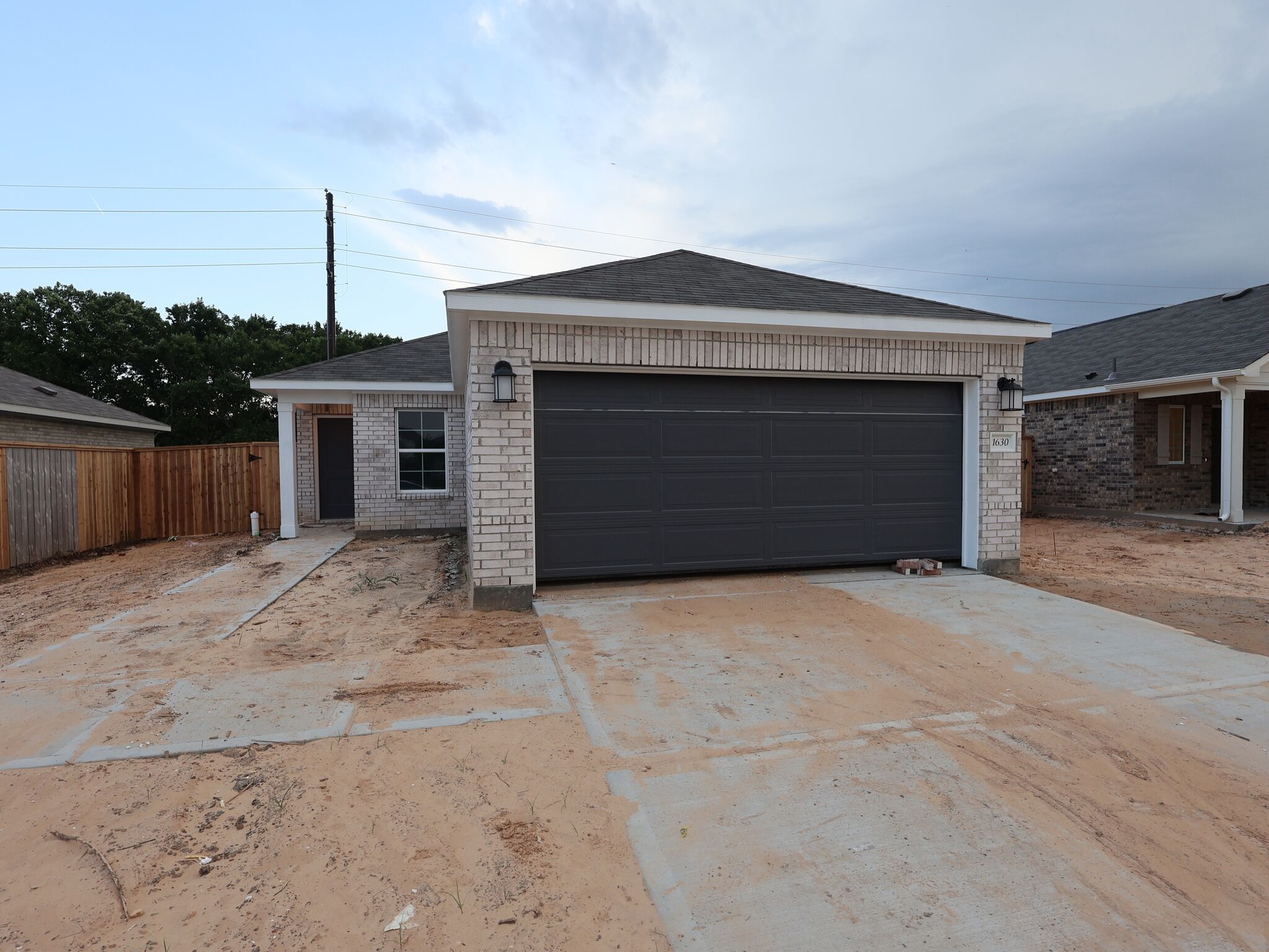 Exterior:Exterior