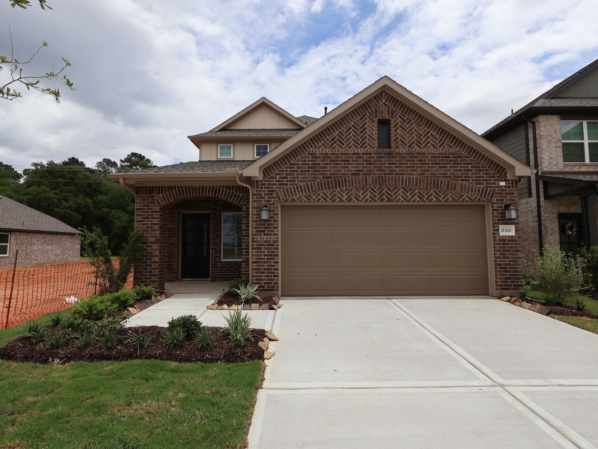 Front Exterior:Front Exterior