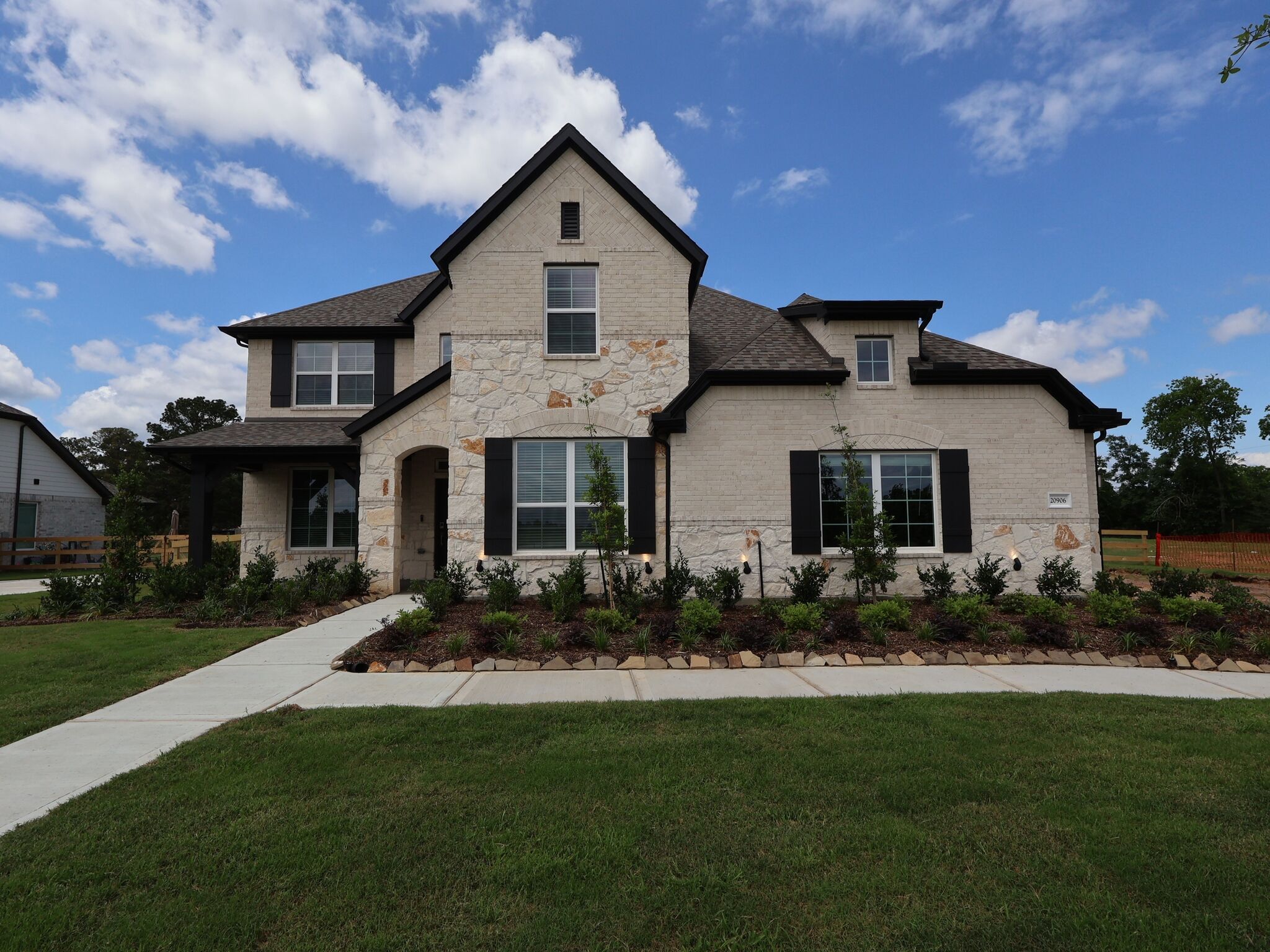 Front Exterior:Front Exterior