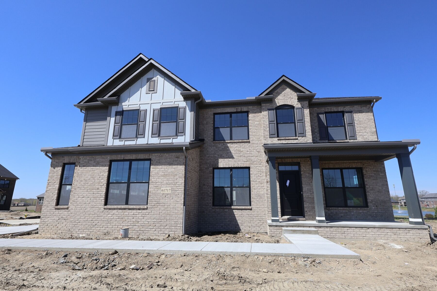 Front Exterior:Front Exterior