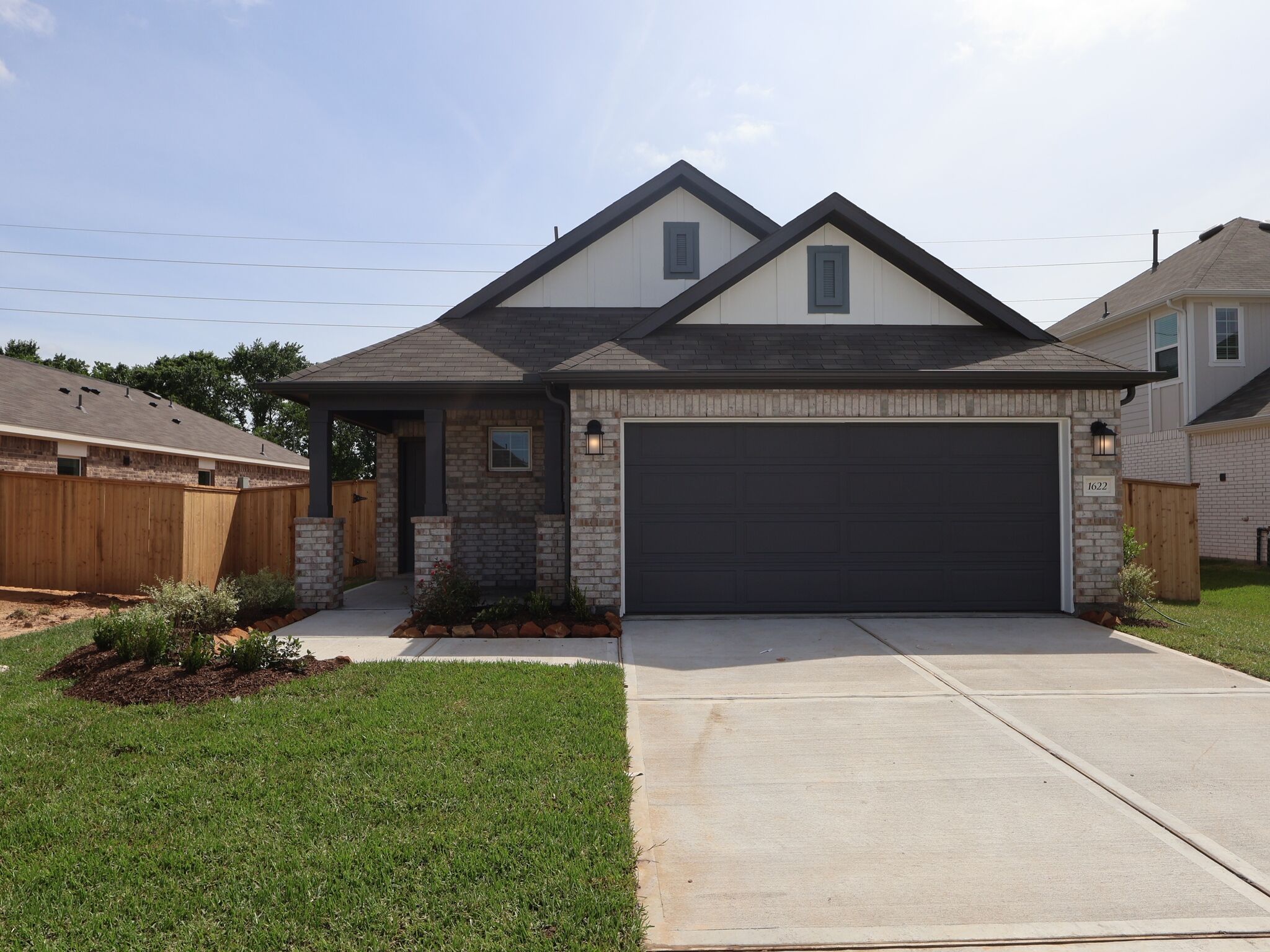 Front Exterior:Front Exterior