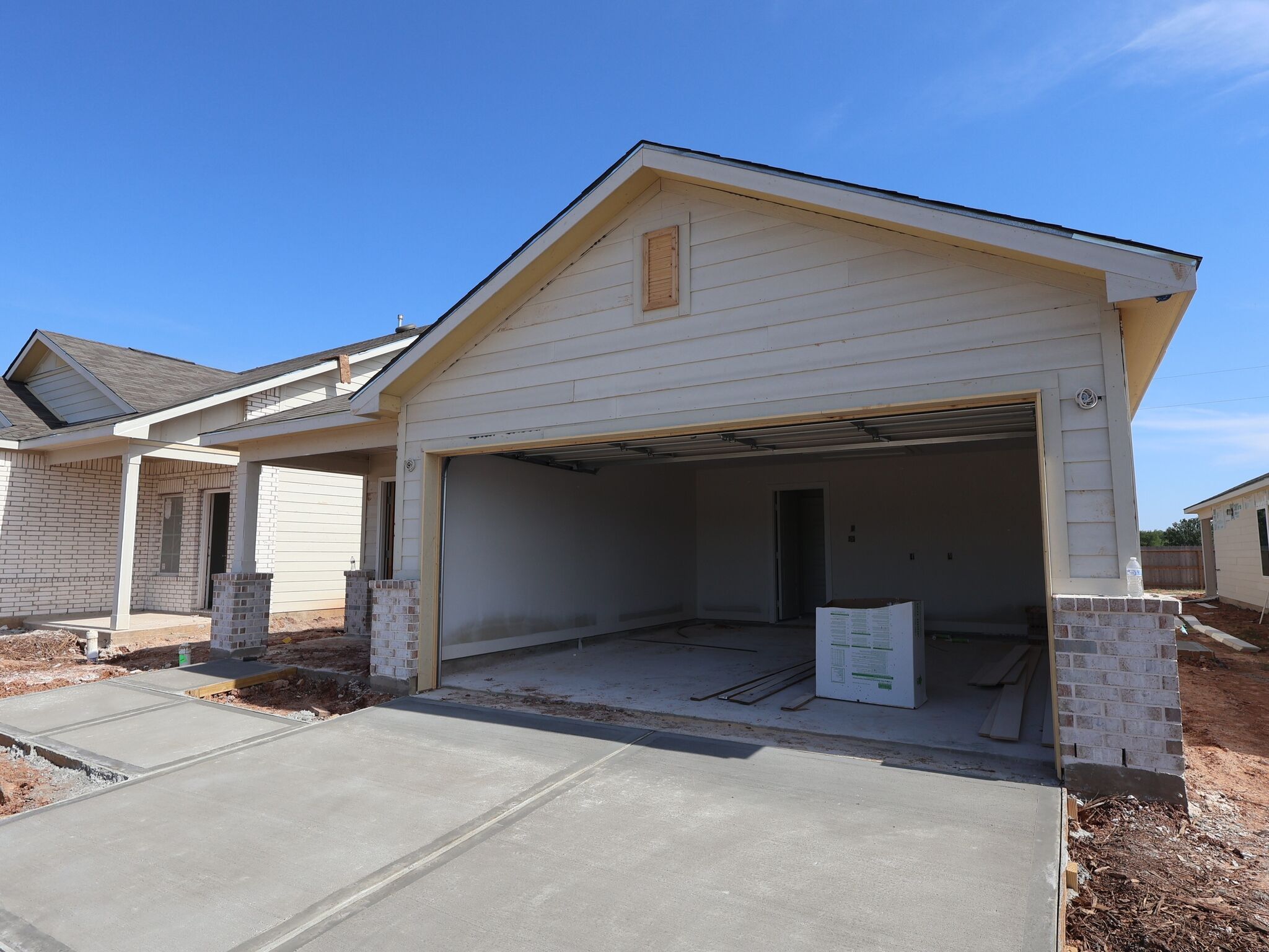 Front Exterior:Front Exterior