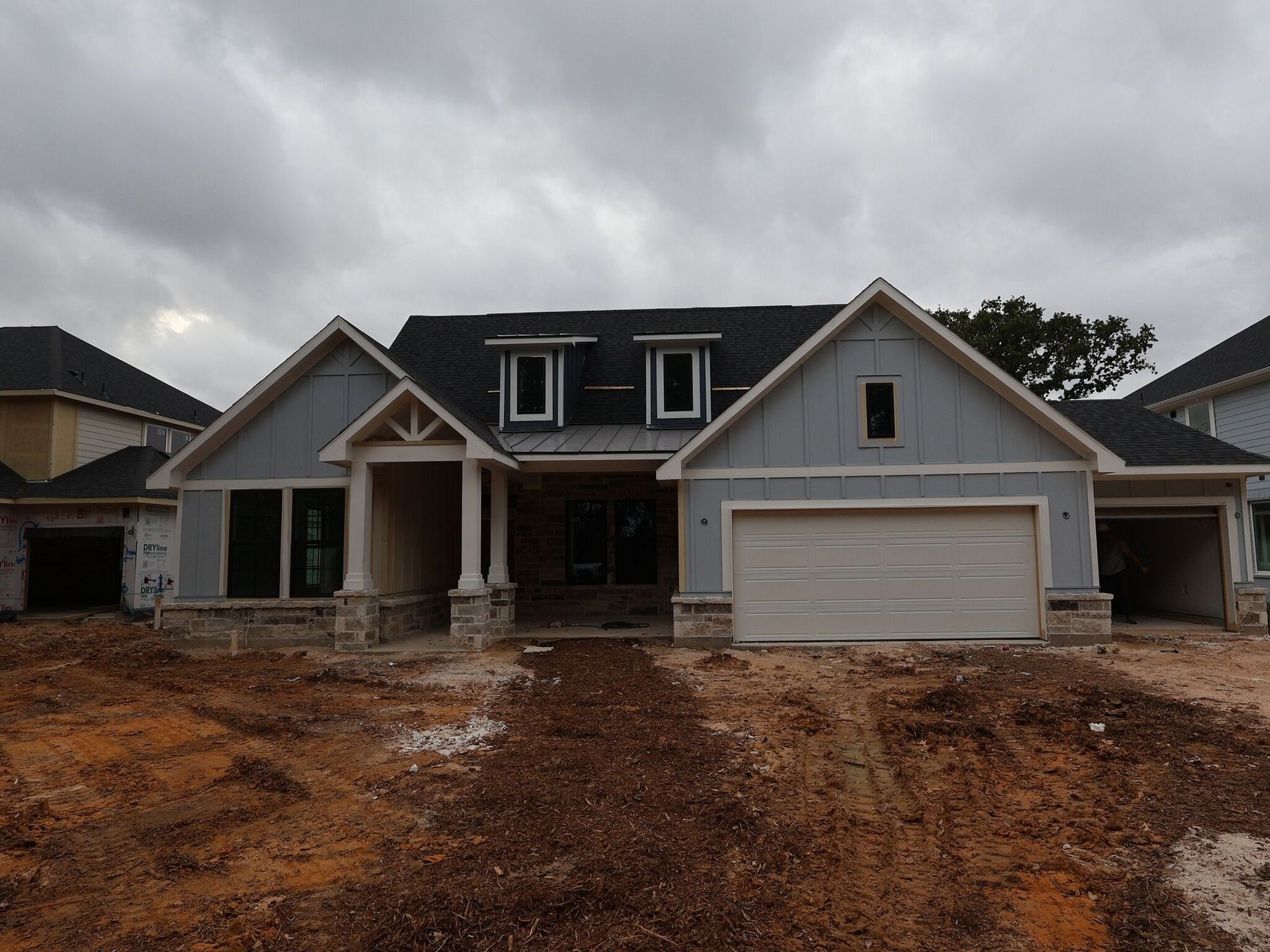 Front Exterior:Front Exterior
