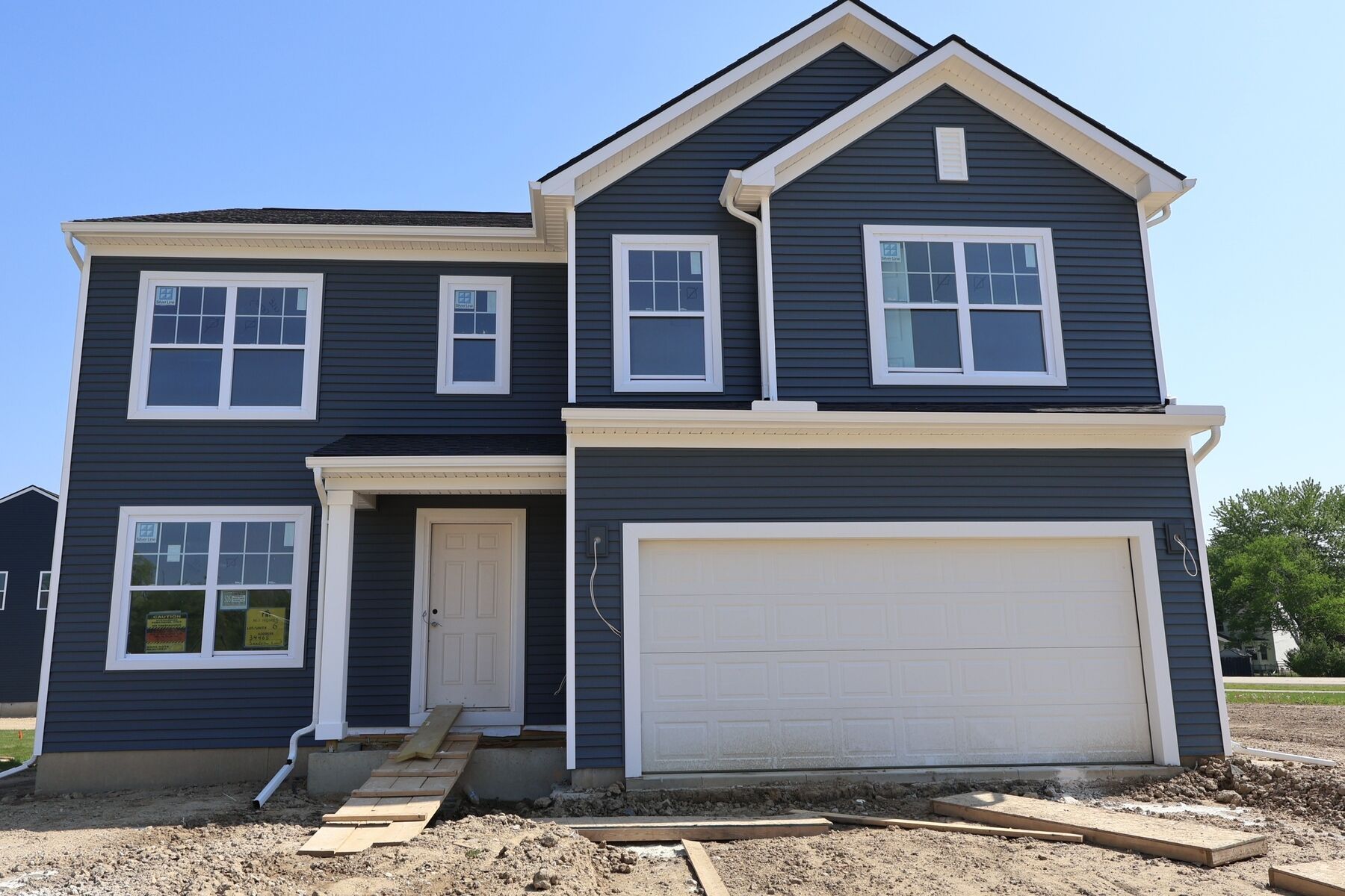 Front Exterior:Front Exterior