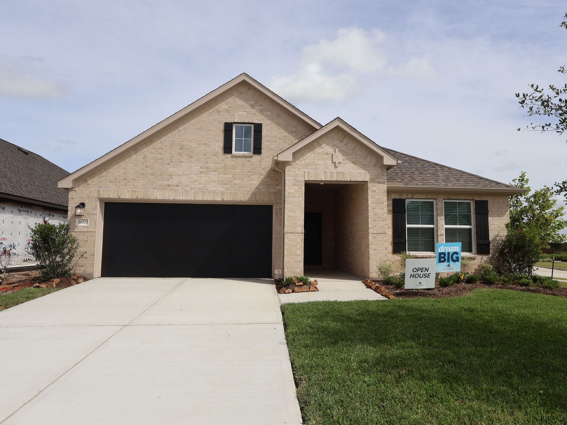 Front Exterior:Front Exterior