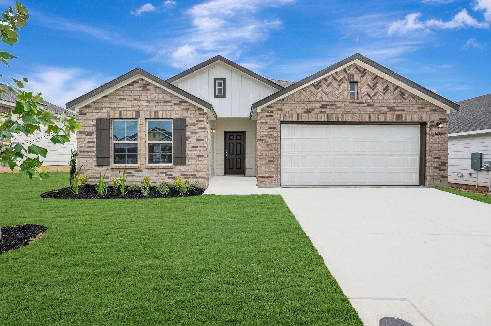 Front Exterior:Front Exterior