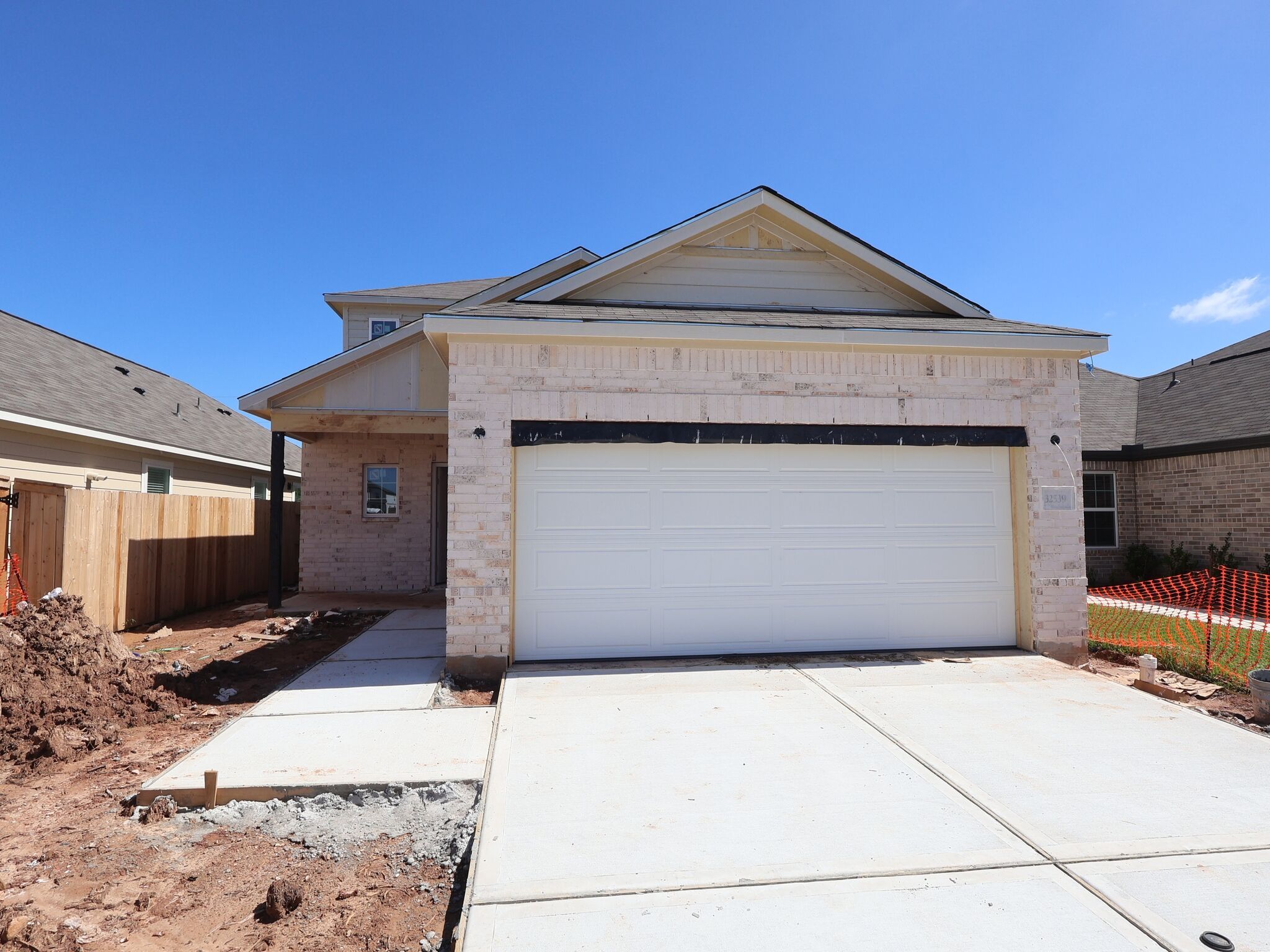 Front Exterior:Front Exterior