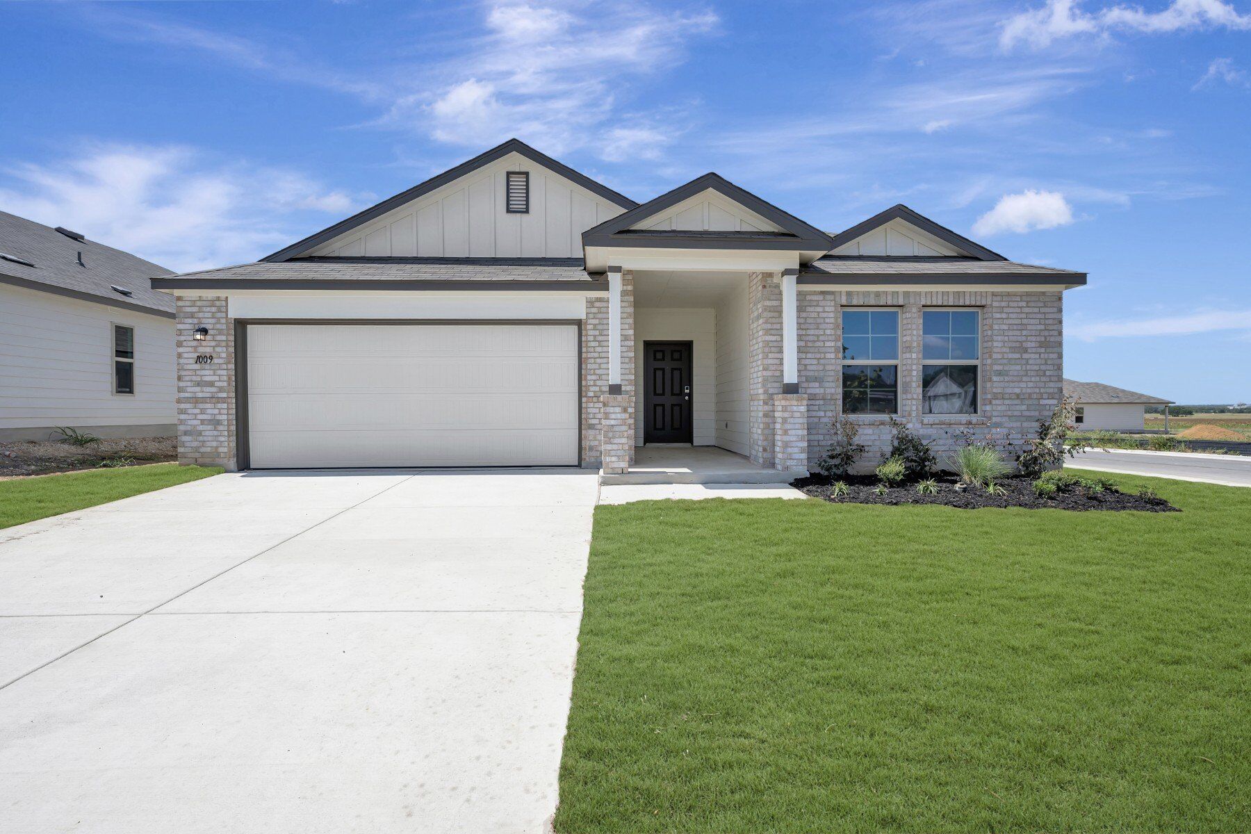Front Exterior:Front Exterior