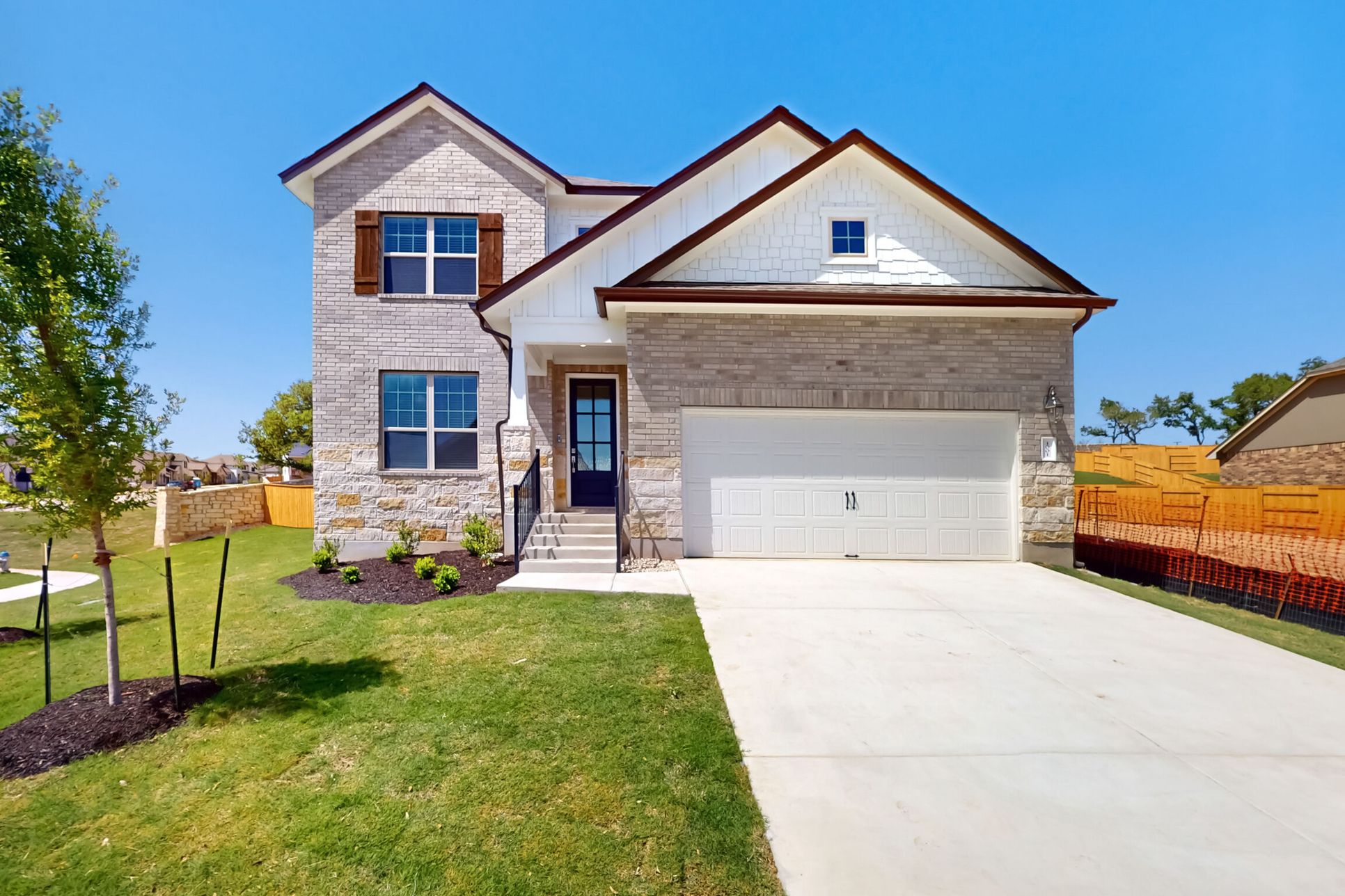 Front Exterior:Front Exterior