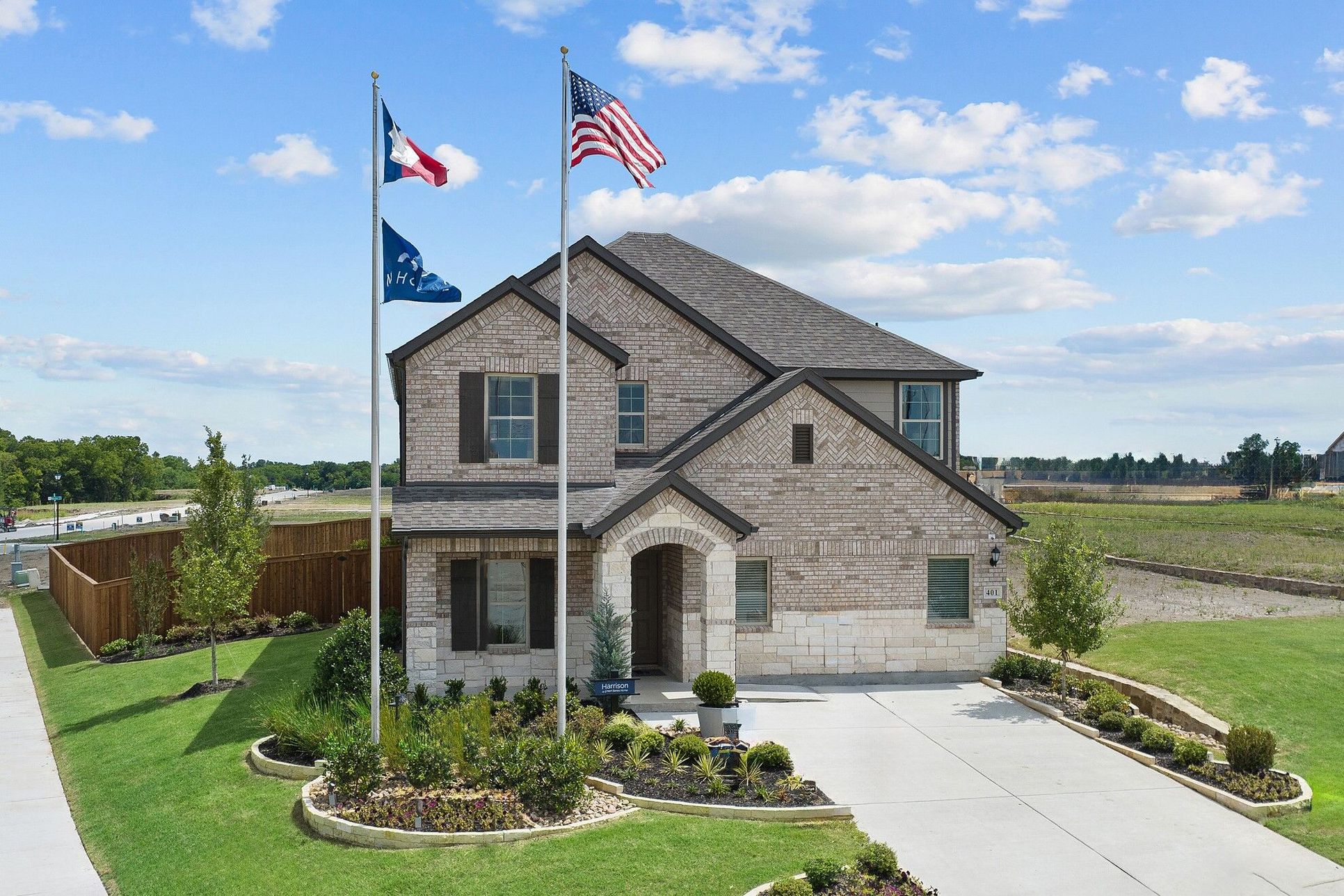Front Exterior:Front Exterior