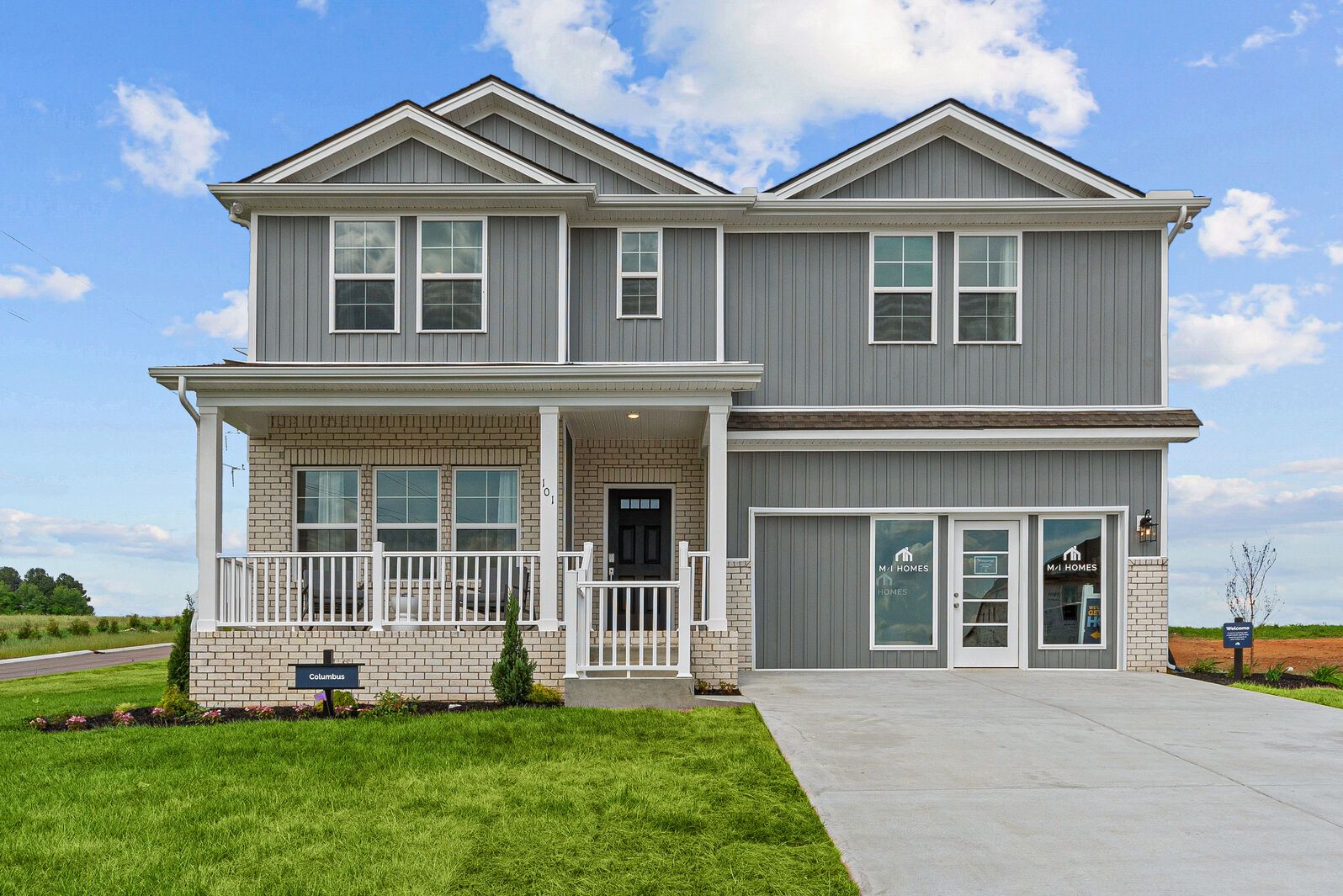 Front Exterior:Front Exterior