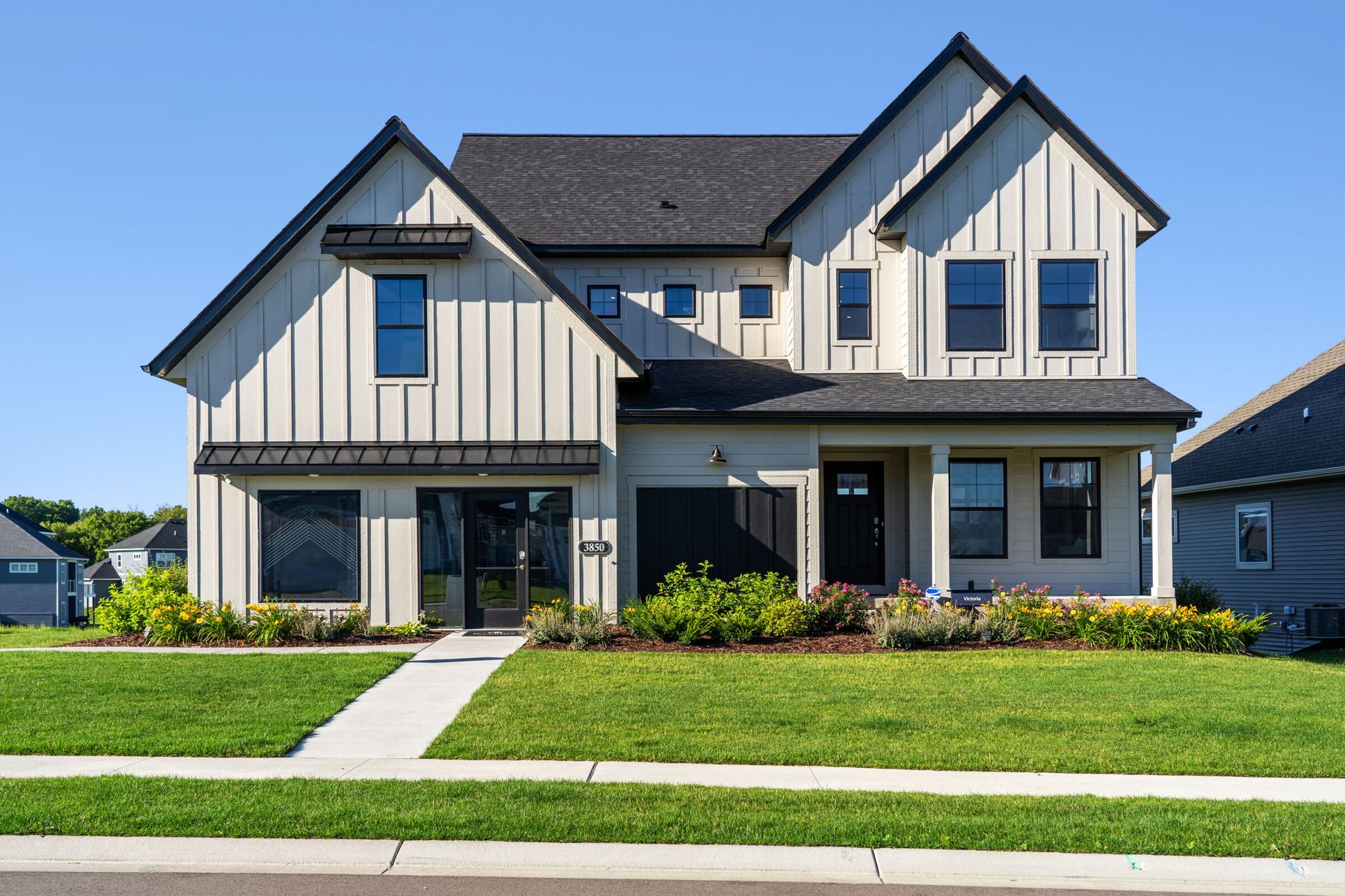 Front Exterior:Front Exterior