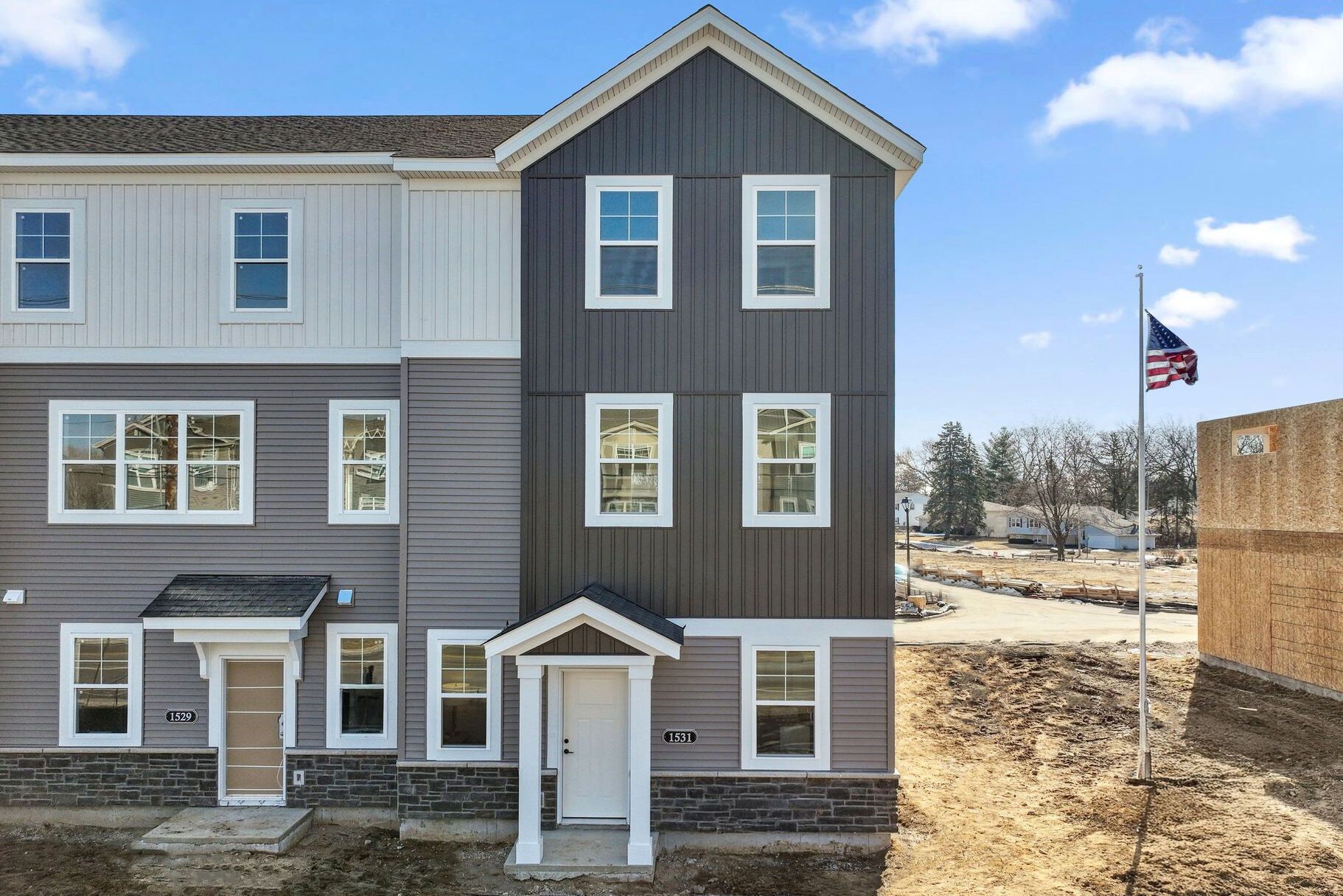 Exterior:Exterior - Representational Photo