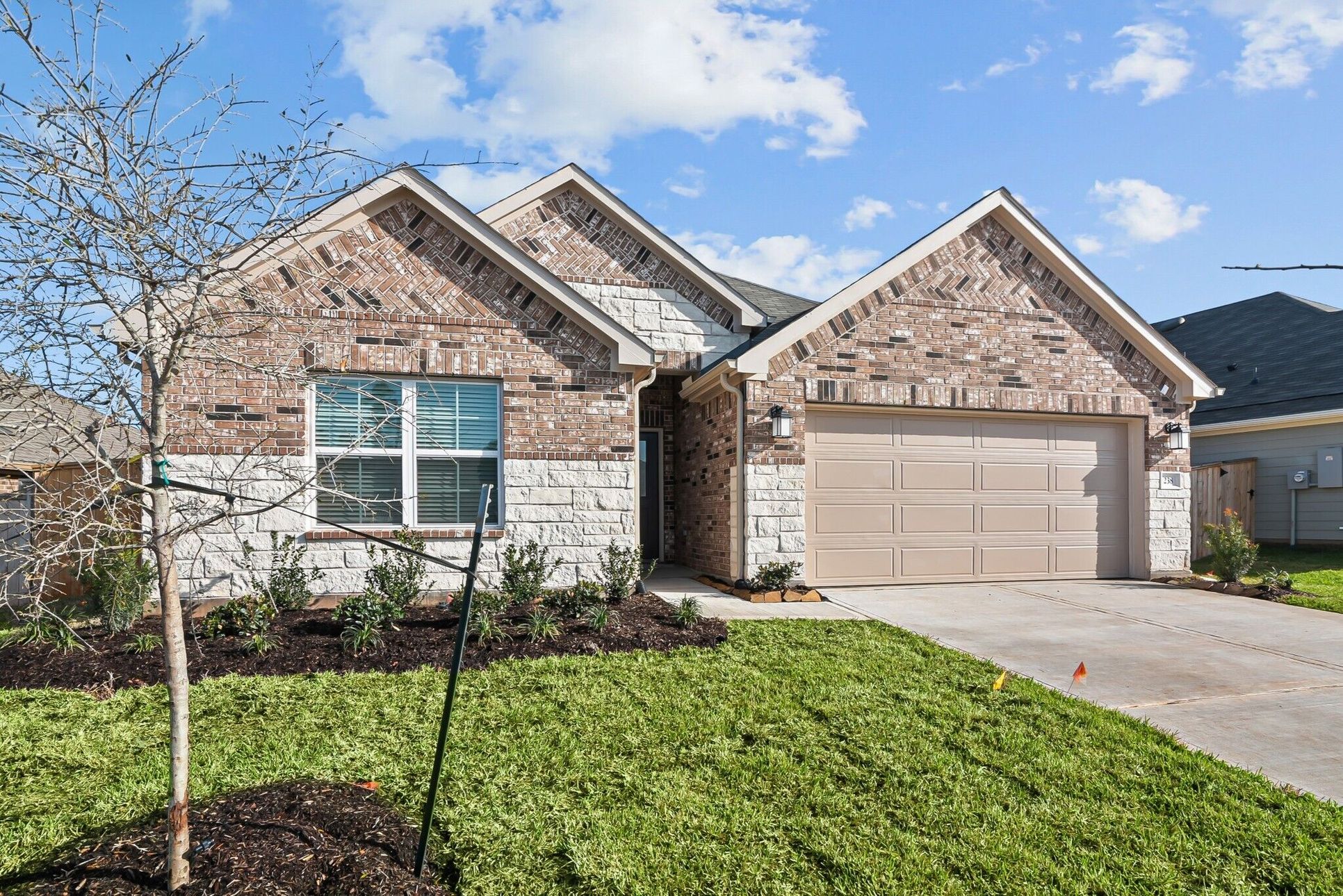 Front Exterior:Front Exterior