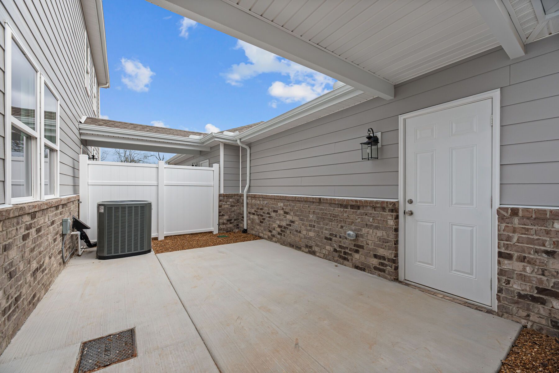 Exterior:Exterior