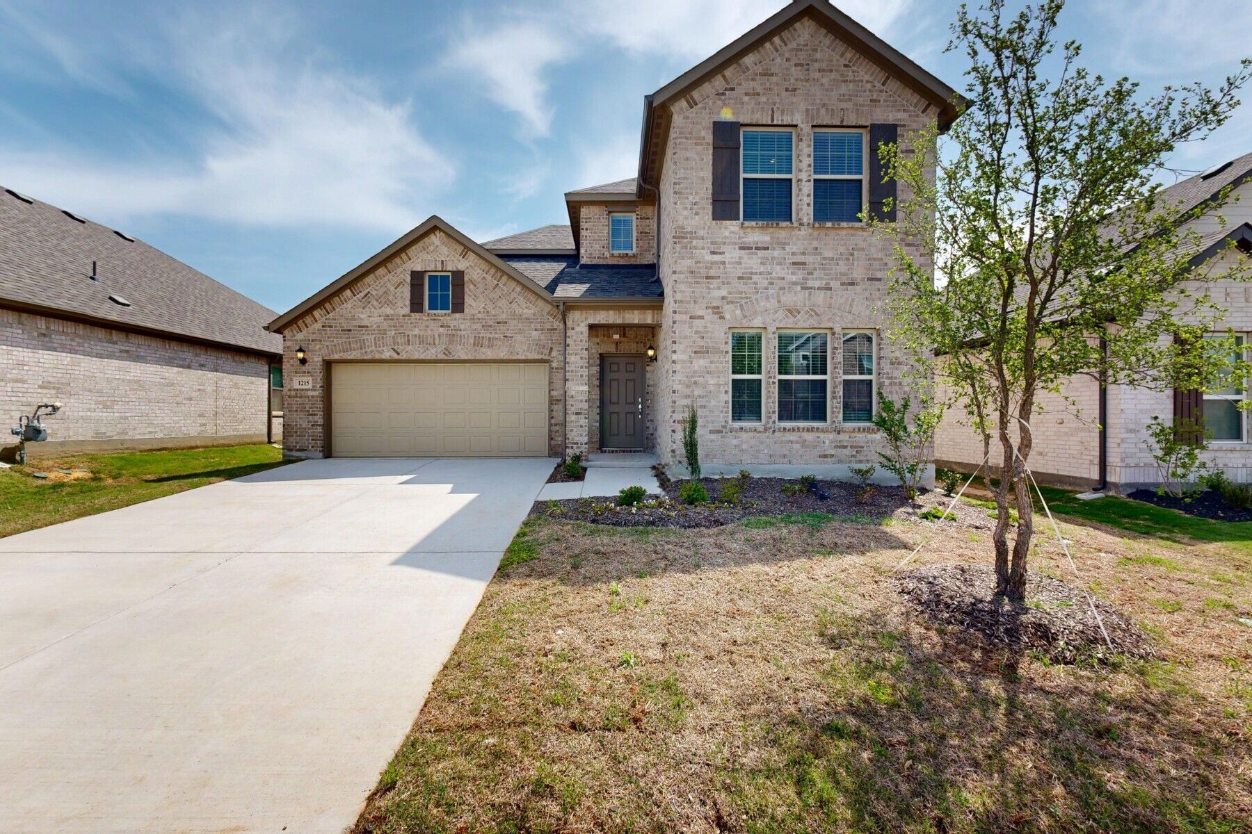 Front Exterior:Front Exterior