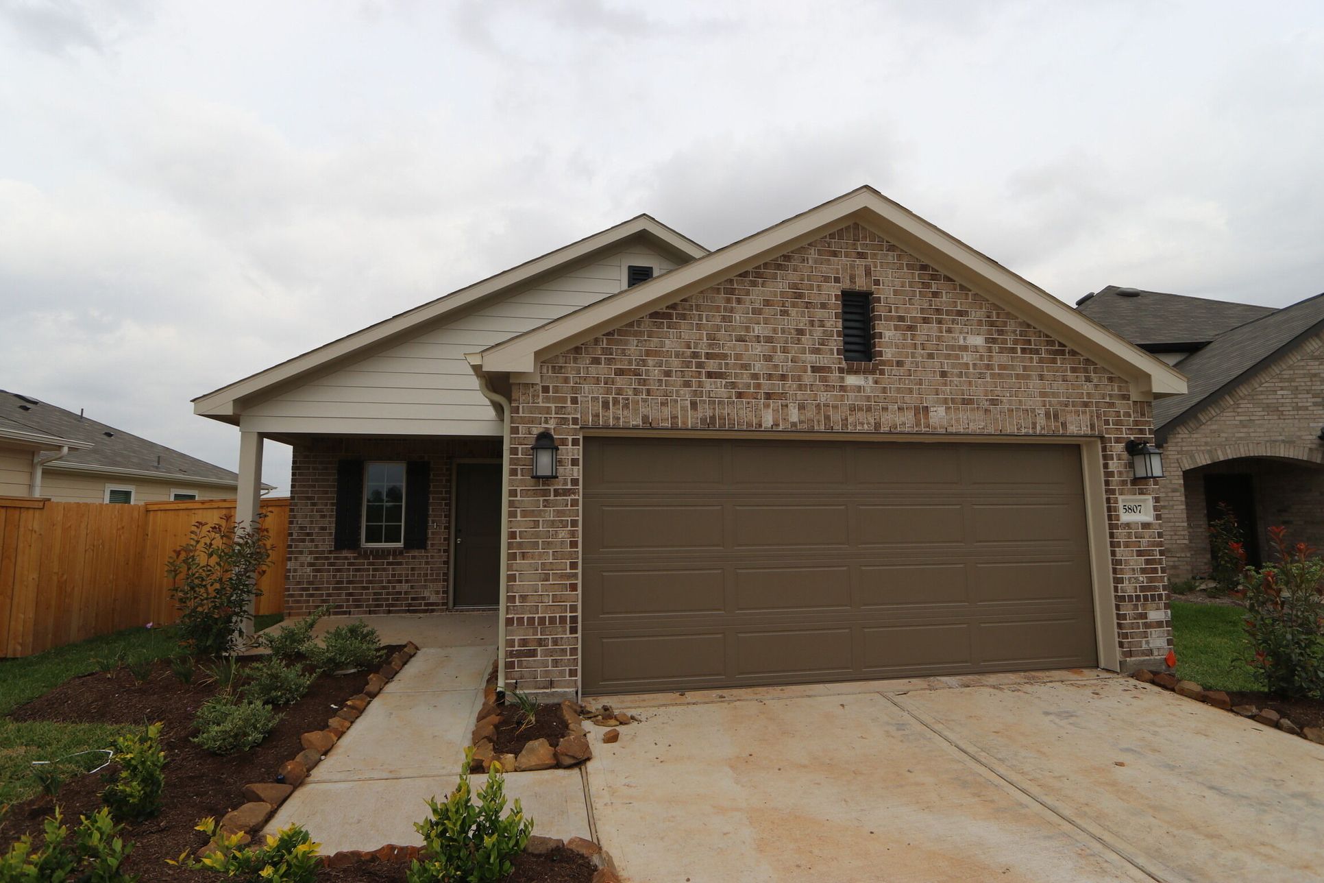 Front Exterior:Front Exterior