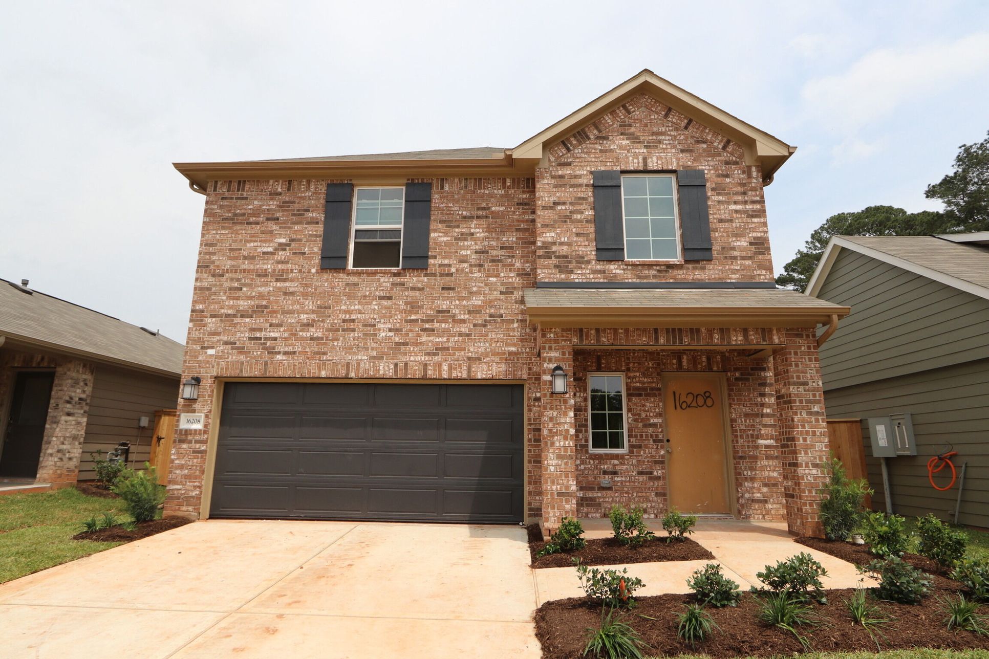 Front Exterior:Front Exterior