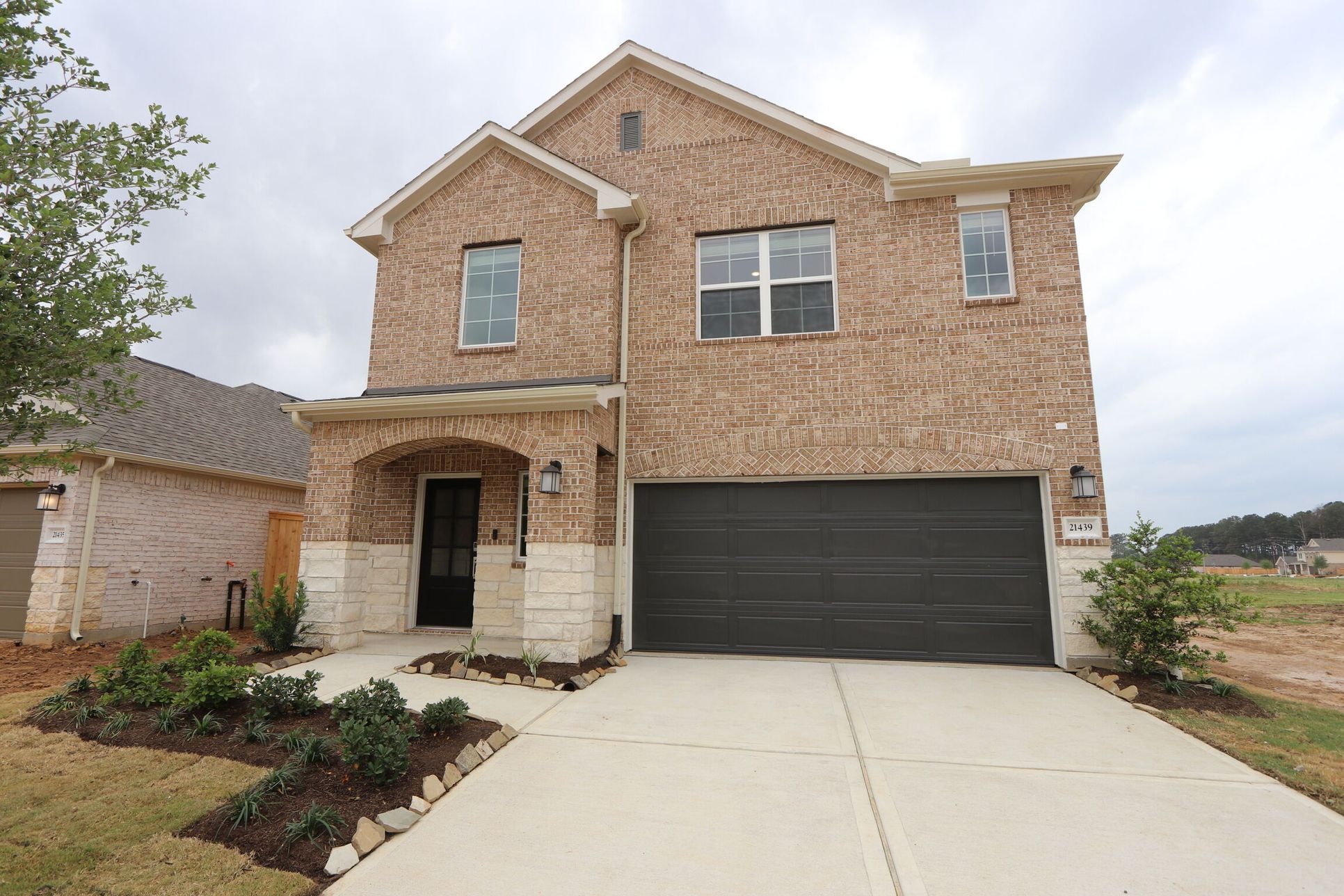 Front Exterior:Front Exterior