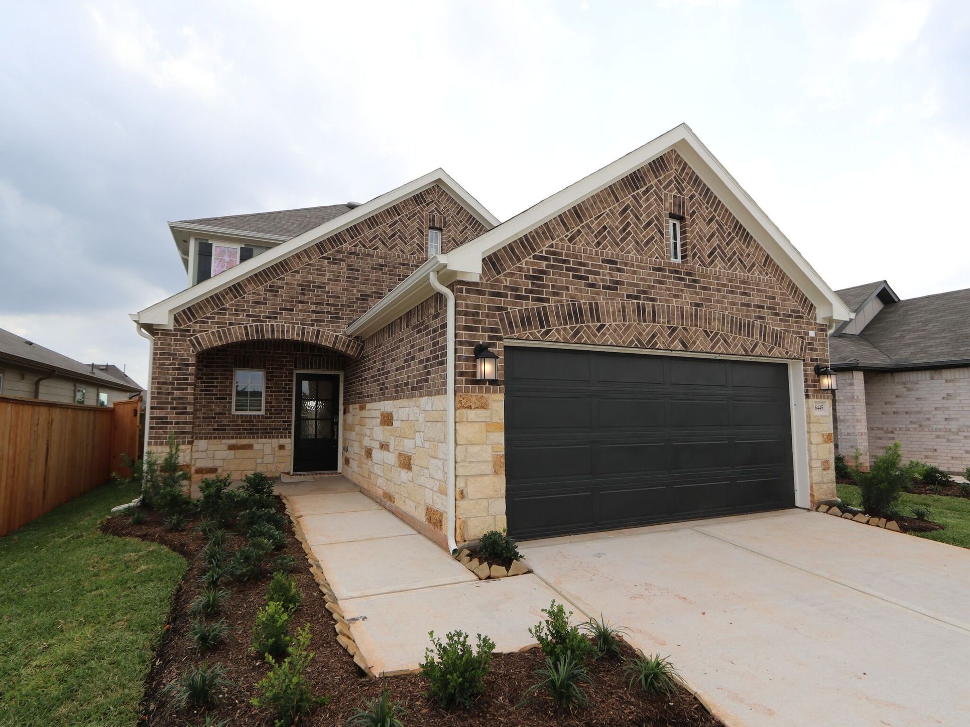 Front Exterior:Front Exterior