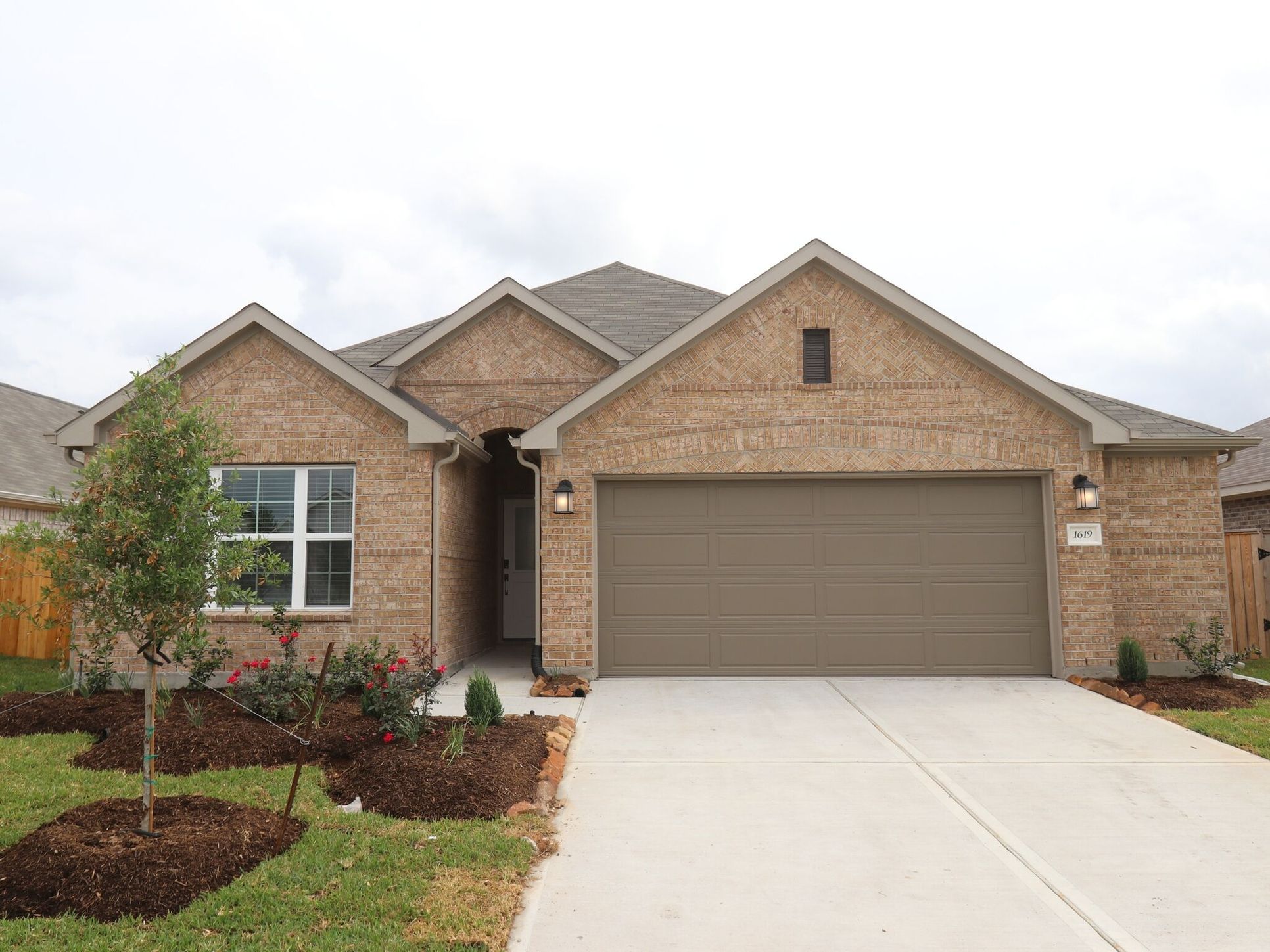 Front Exterior:Front Exterior