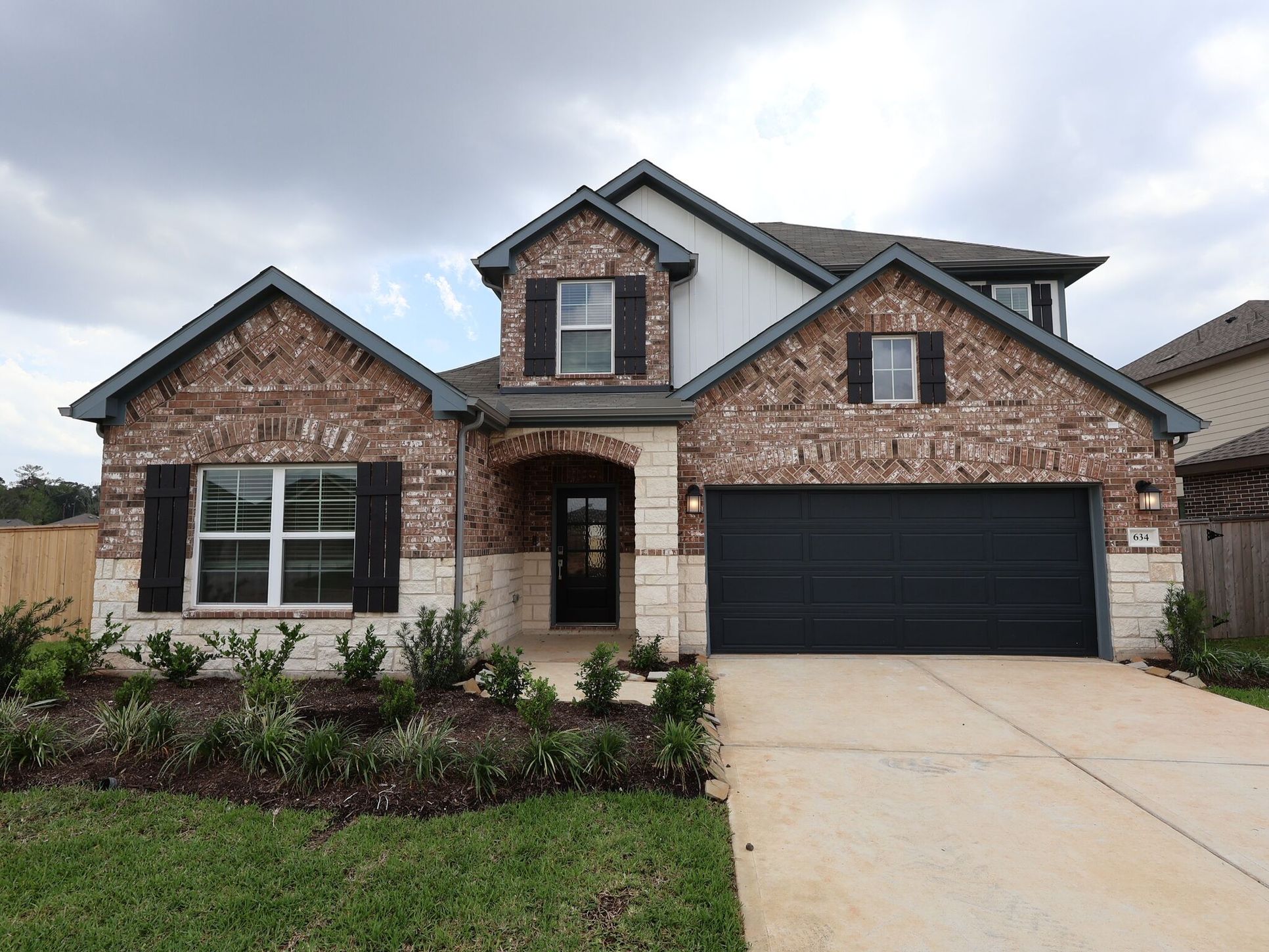 Front Exterior:Front Exterior