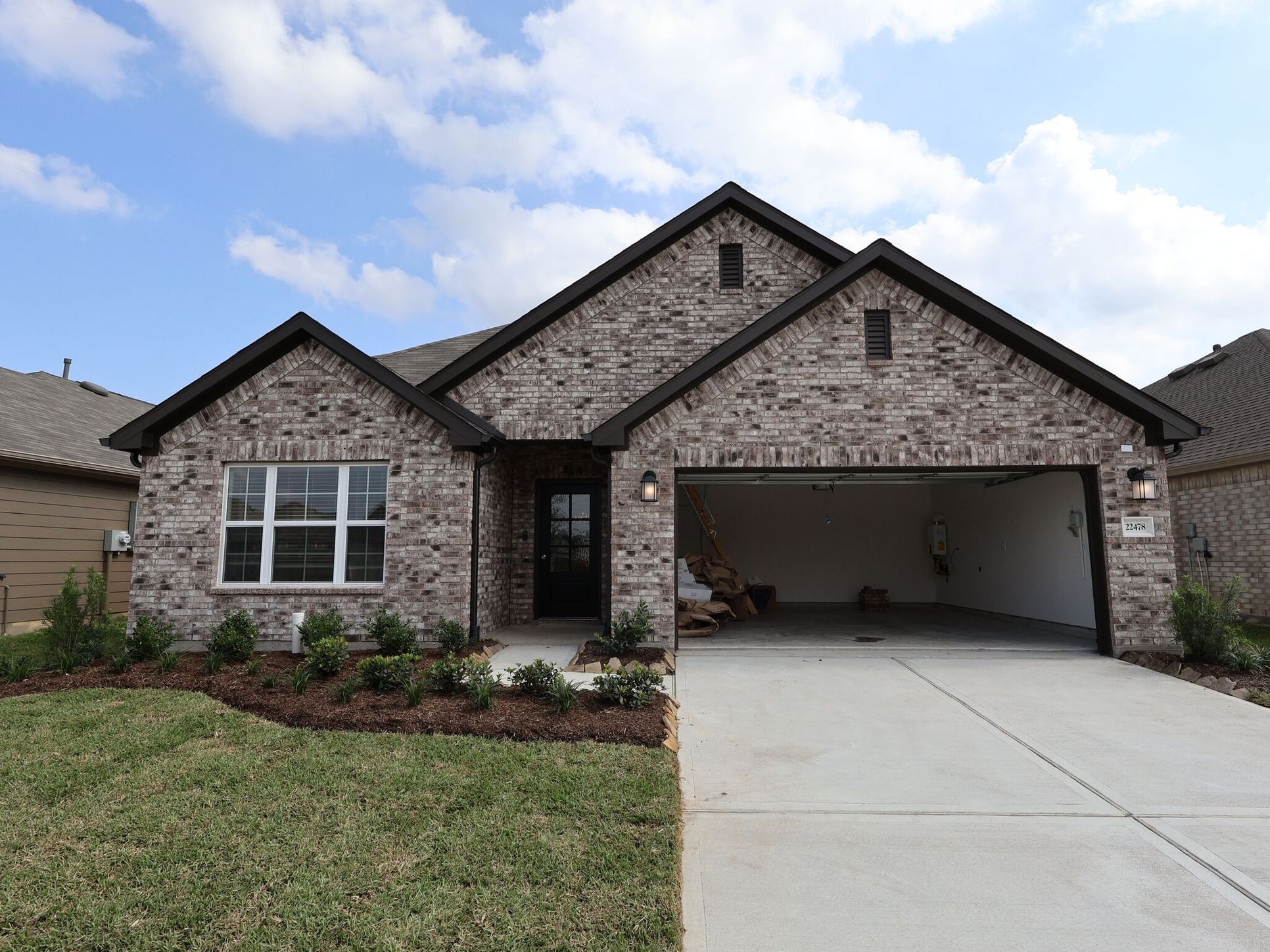 Front Exterior:Front Exterior