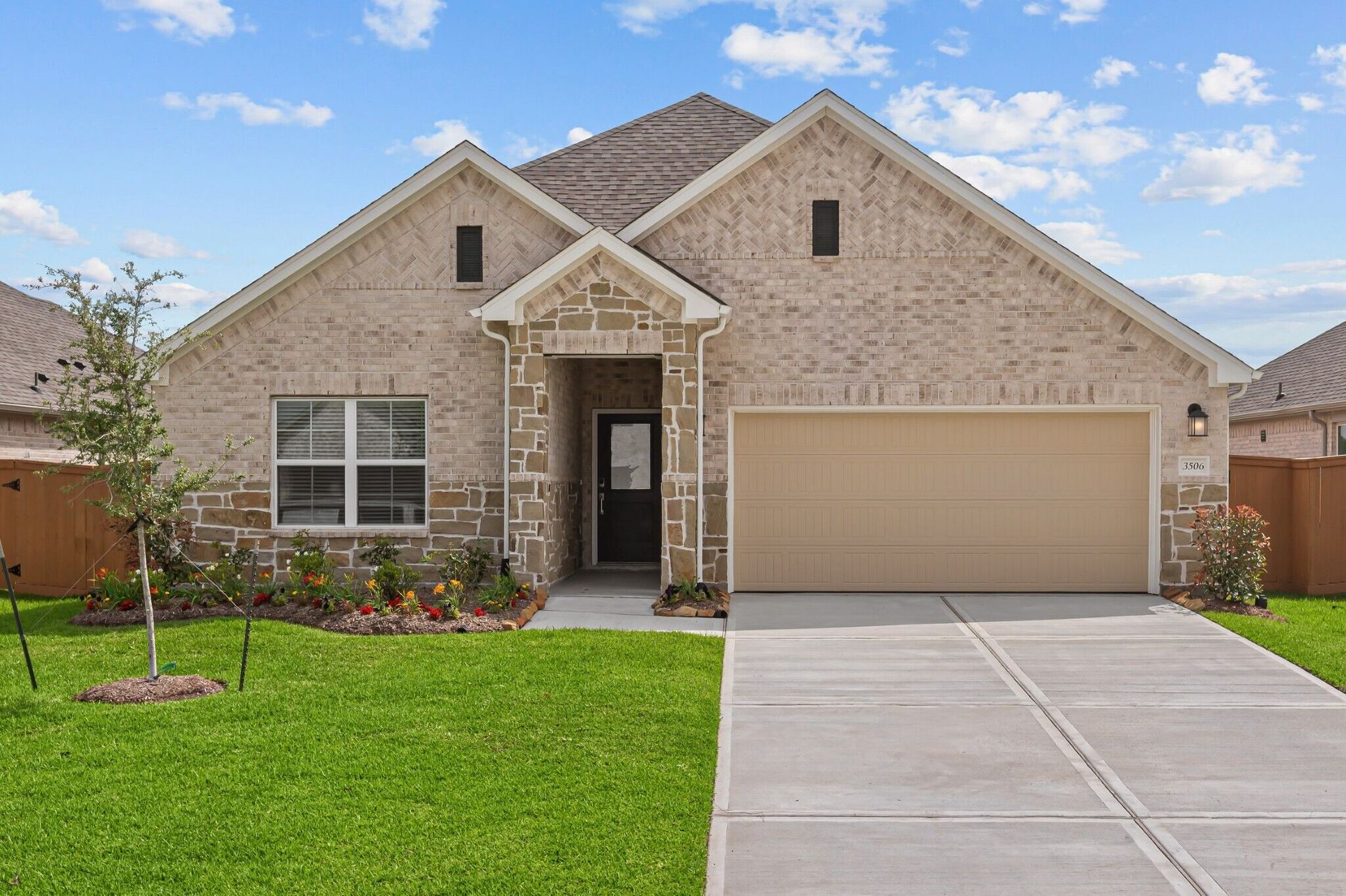 Front Exterior:Front Exterior