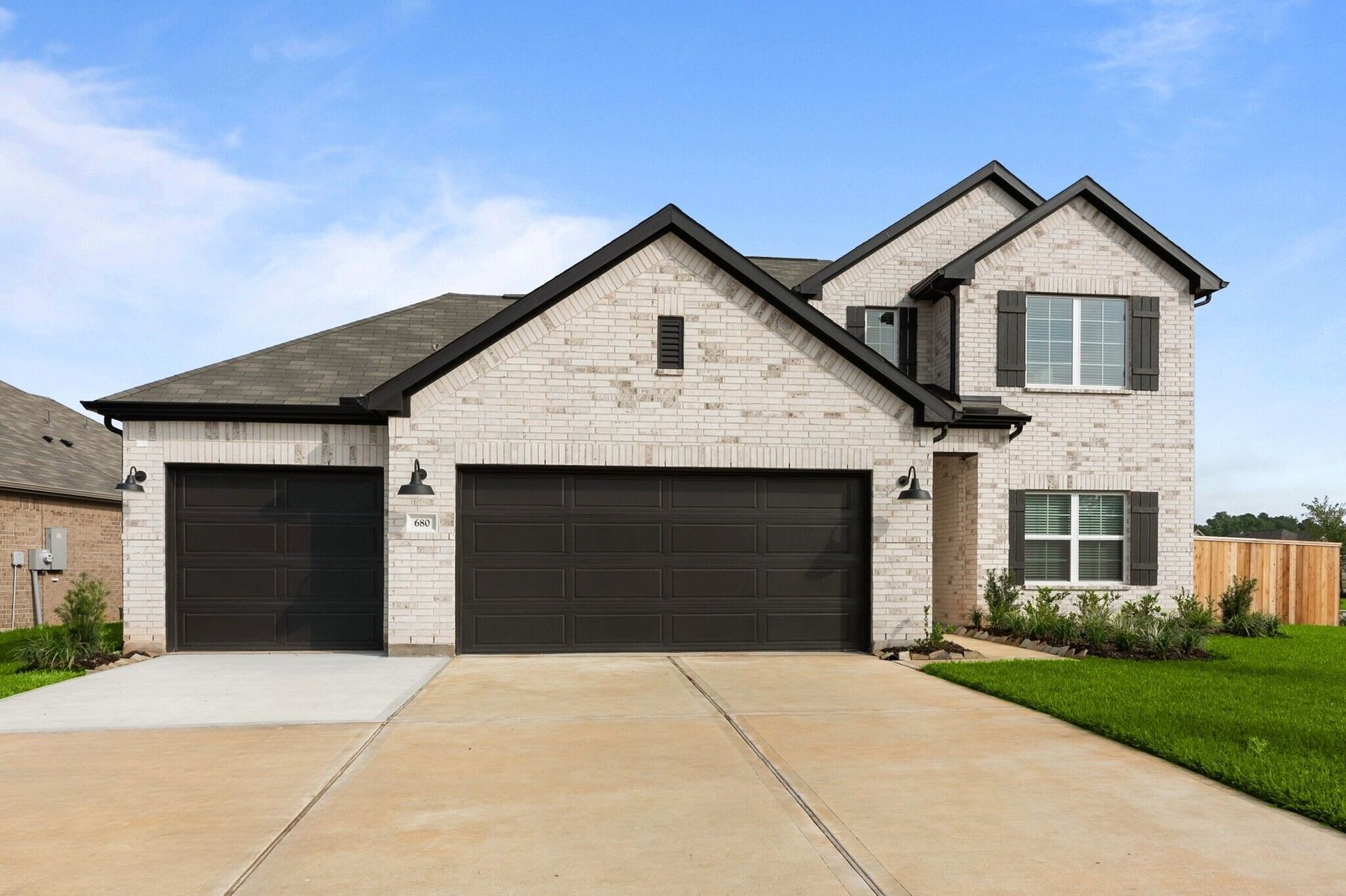 Front Exterior:Front Exterior