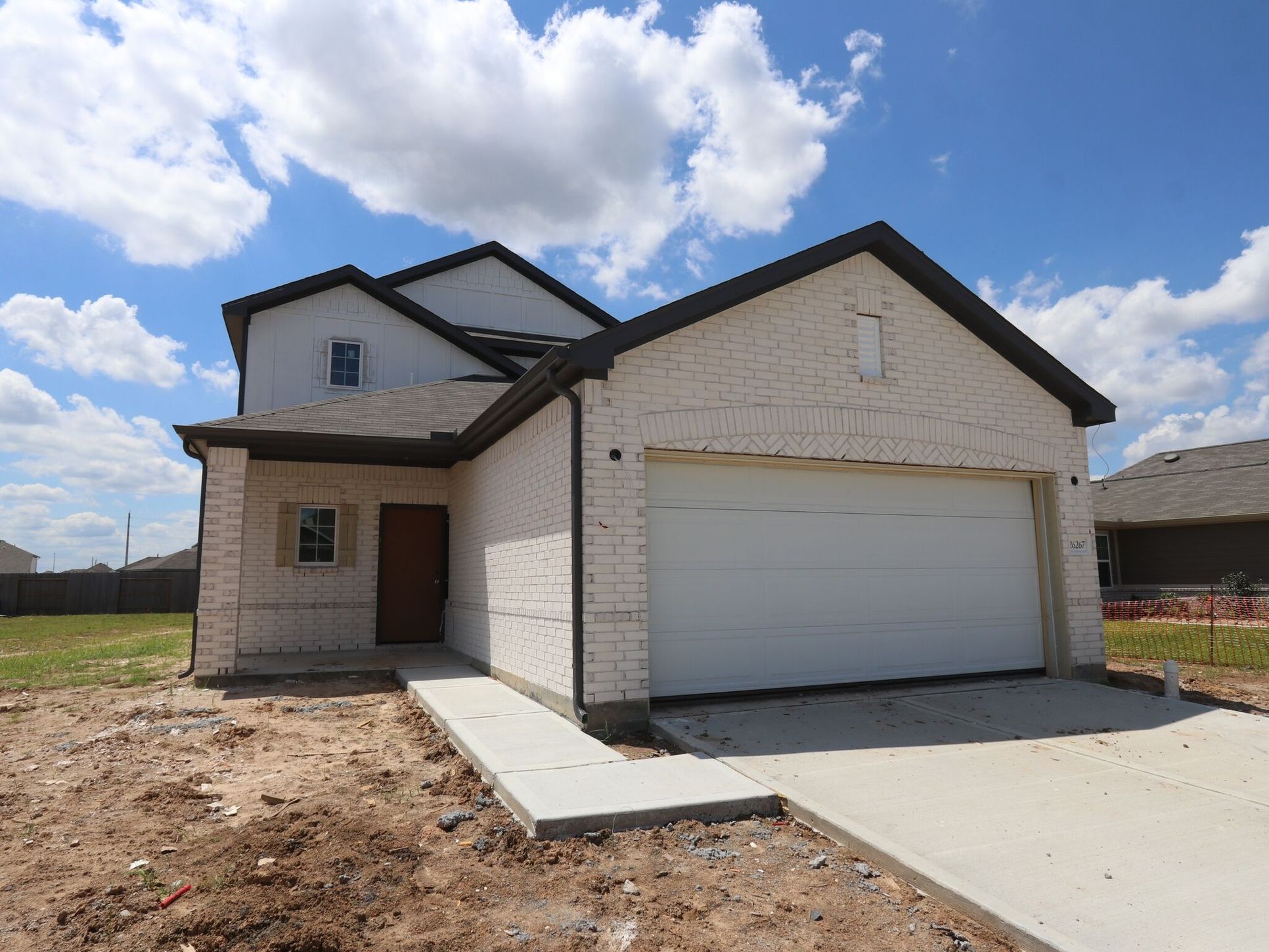 Side Exterior:Side Exterior