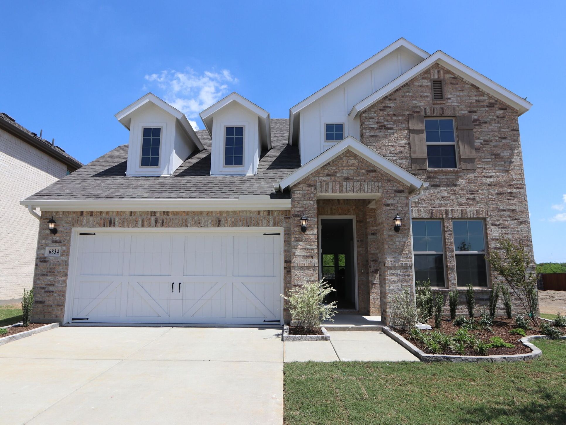 Front Exterior:Front Exterior