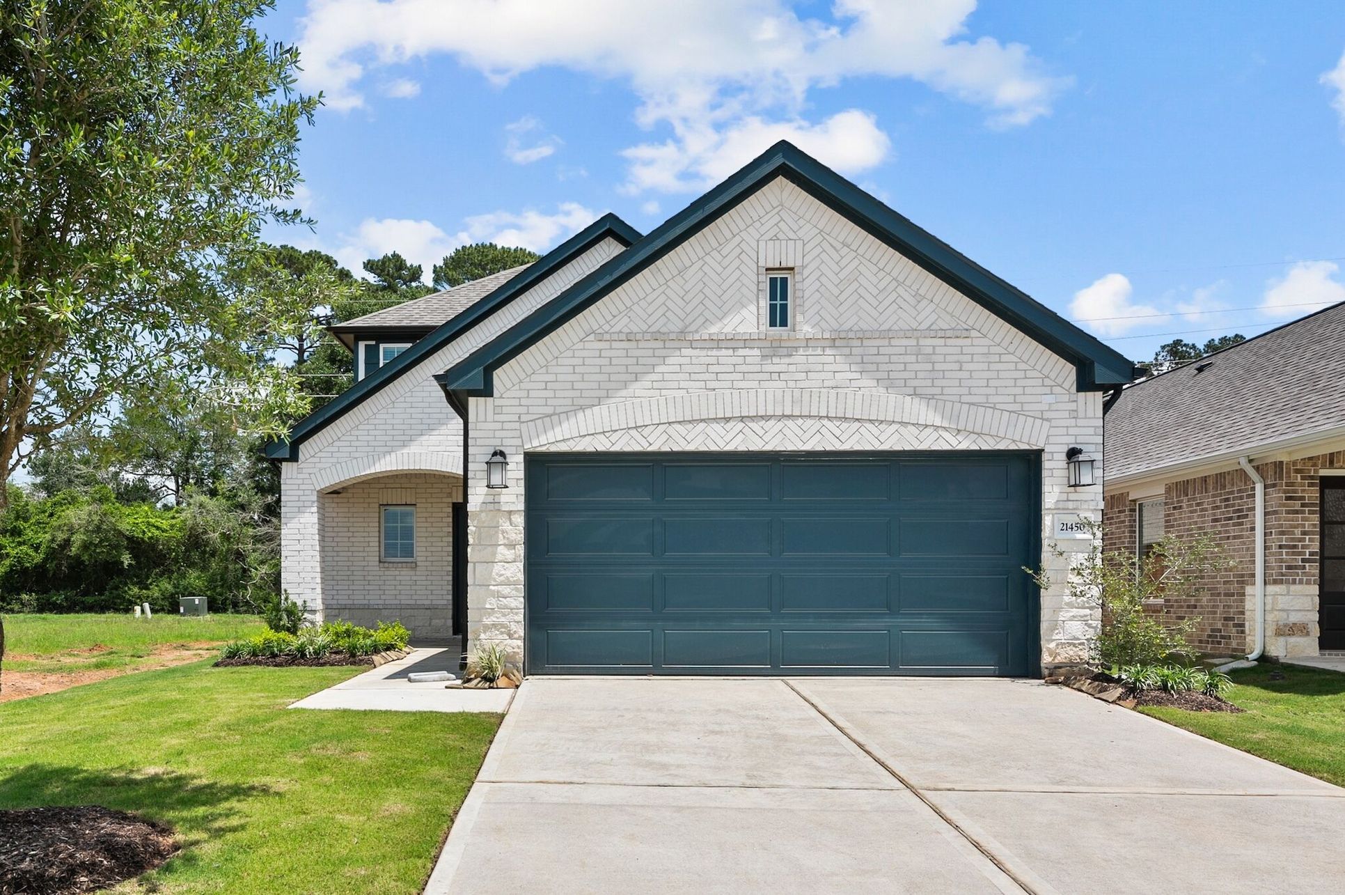 Front Exterior:Front Exterior