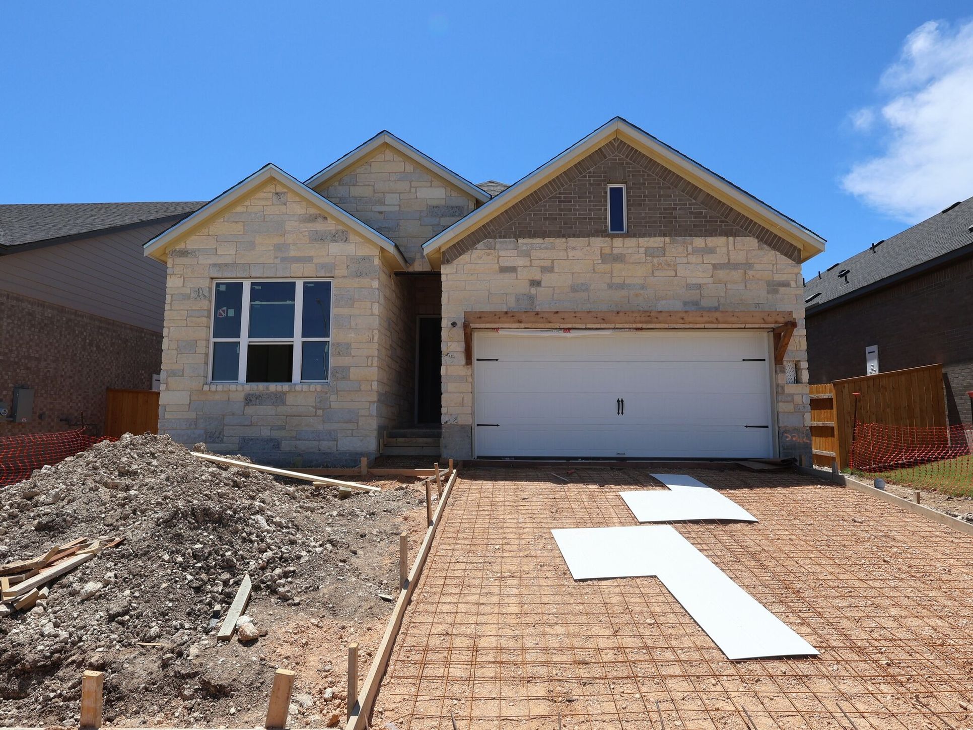 Exterior:Exterior