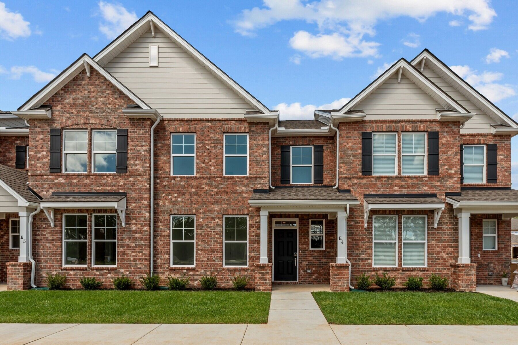 Front Exterior:Front Exterior