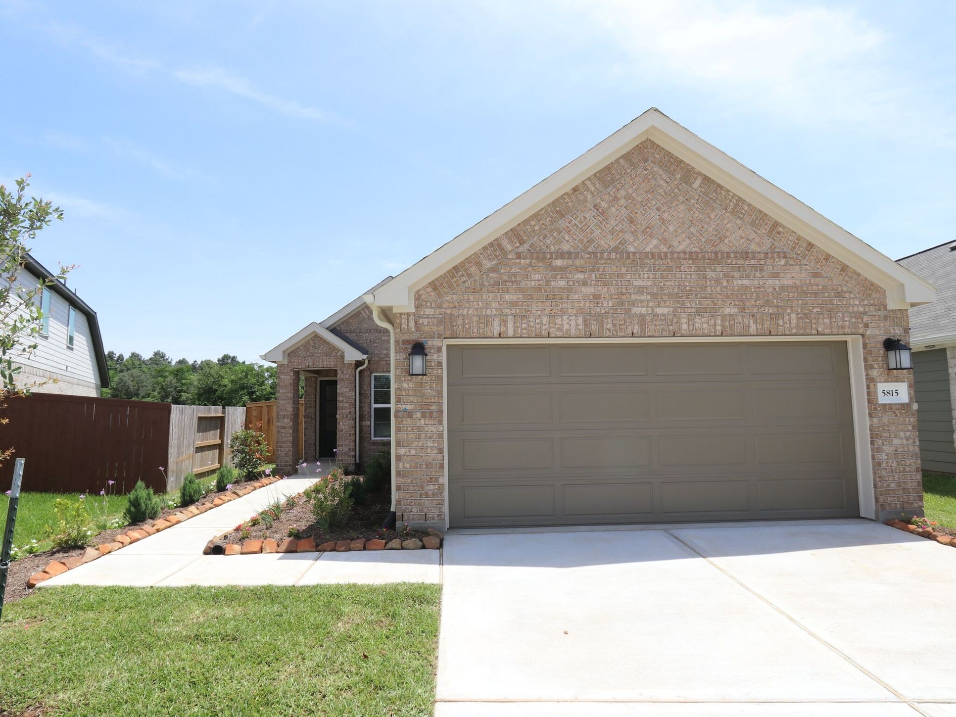 Exterior:Exterior