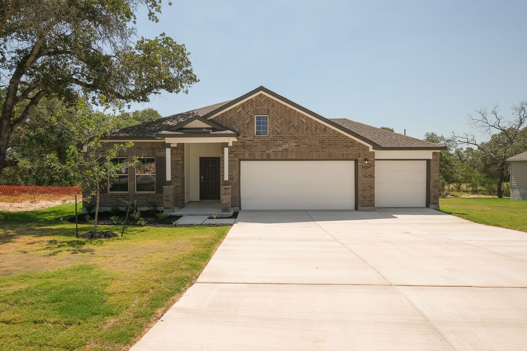 Front Exterior:Front Exterior
