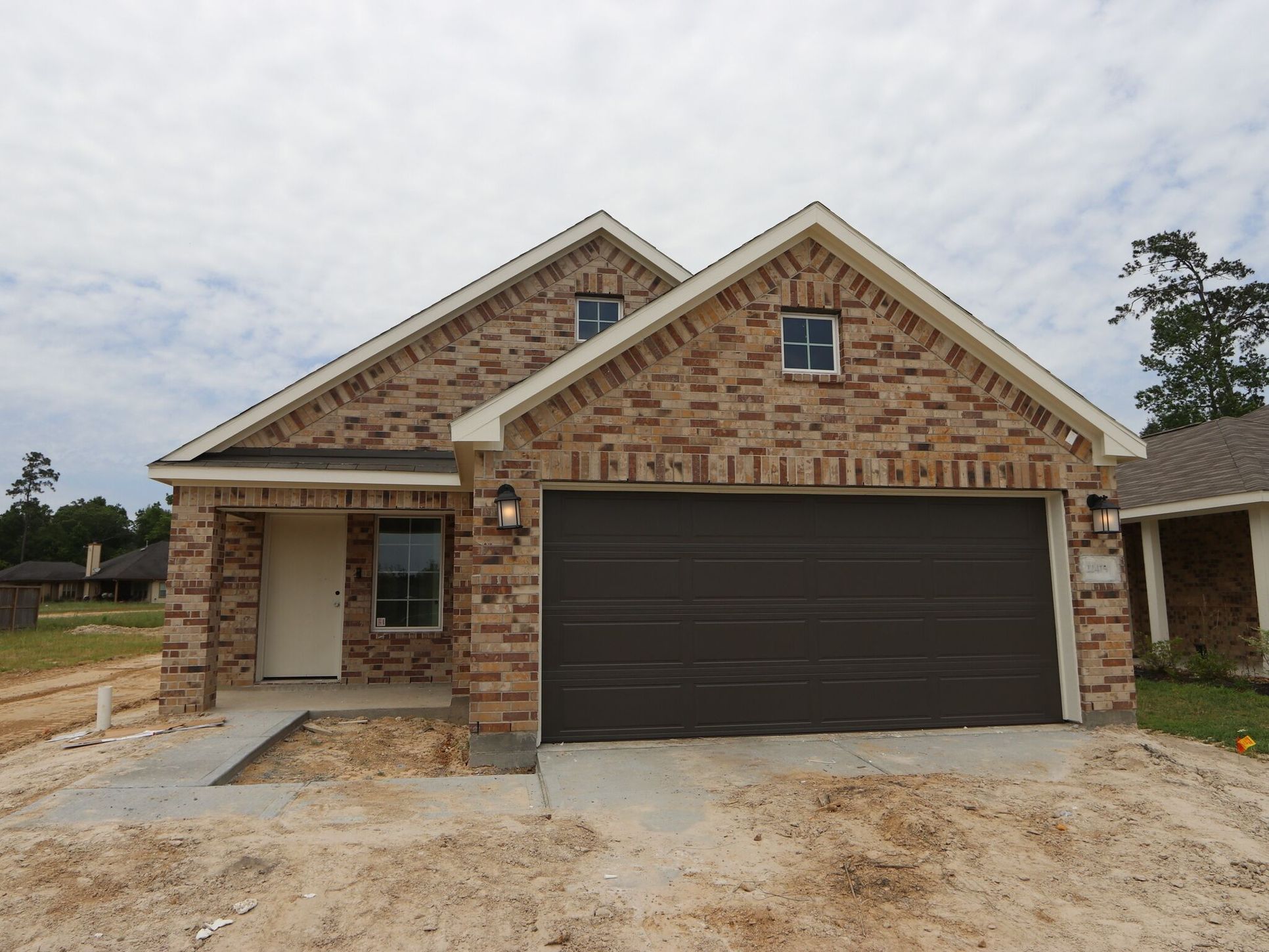 Front Exterior:Front Exterior