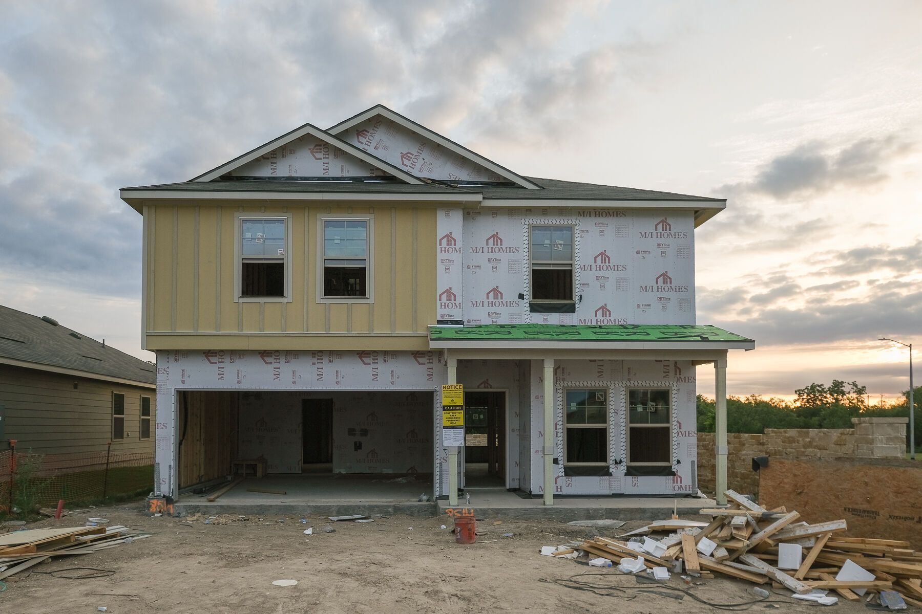 Front Exterior:Front Exterior